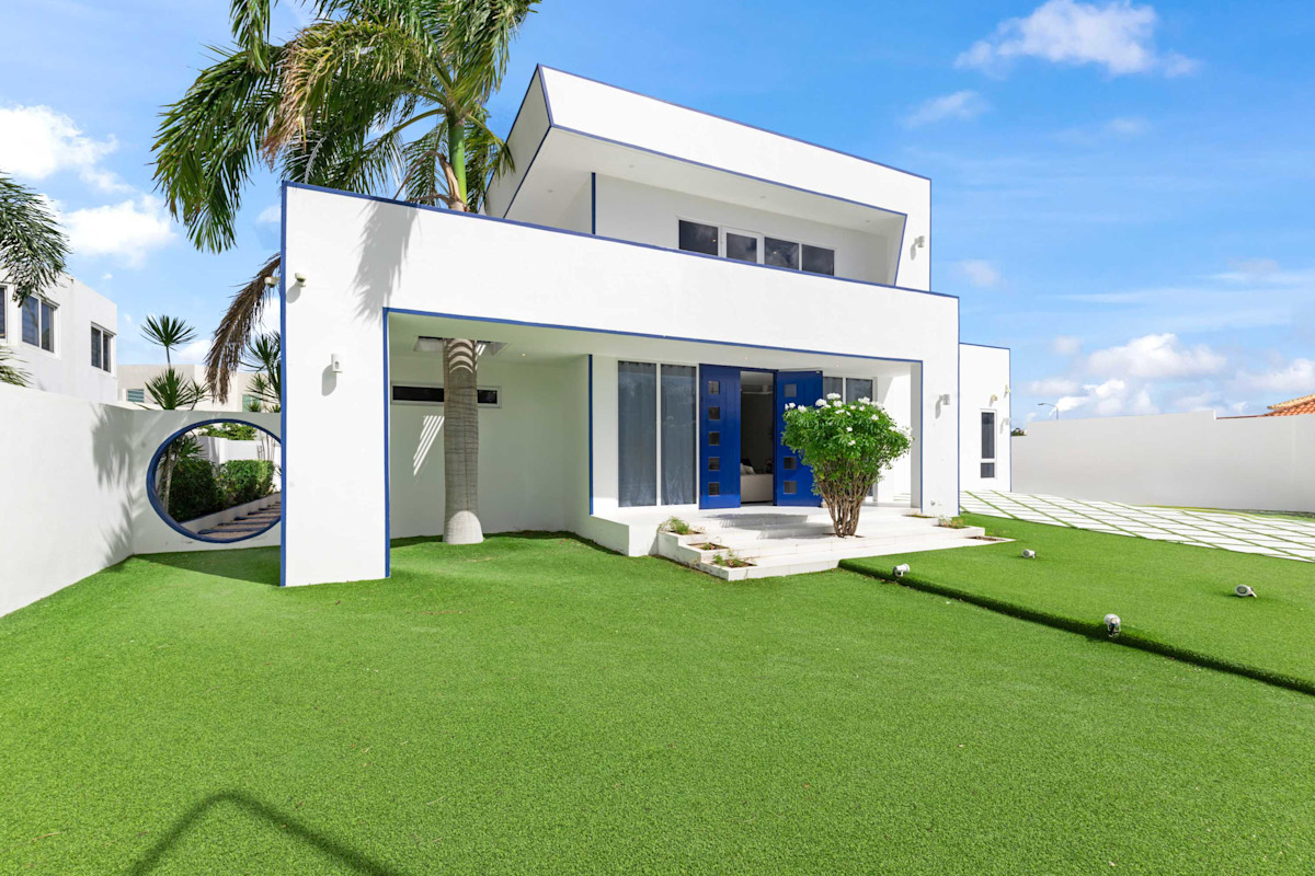 Front Santorini