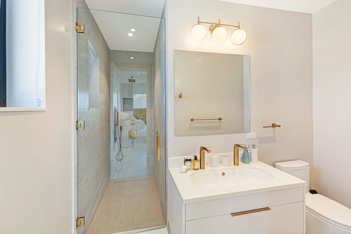 Ensuite Bathroom in Secondary King Bedroom