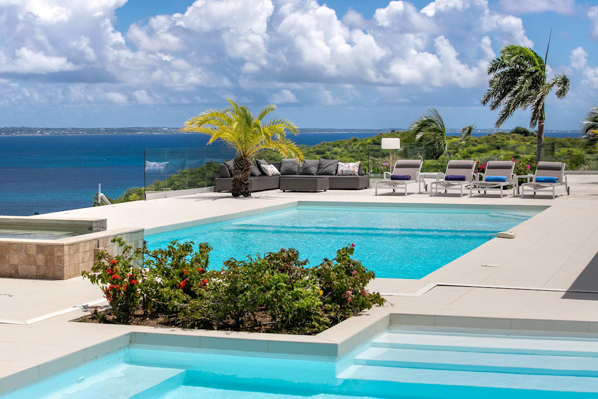 Villa Dream In Blue property image