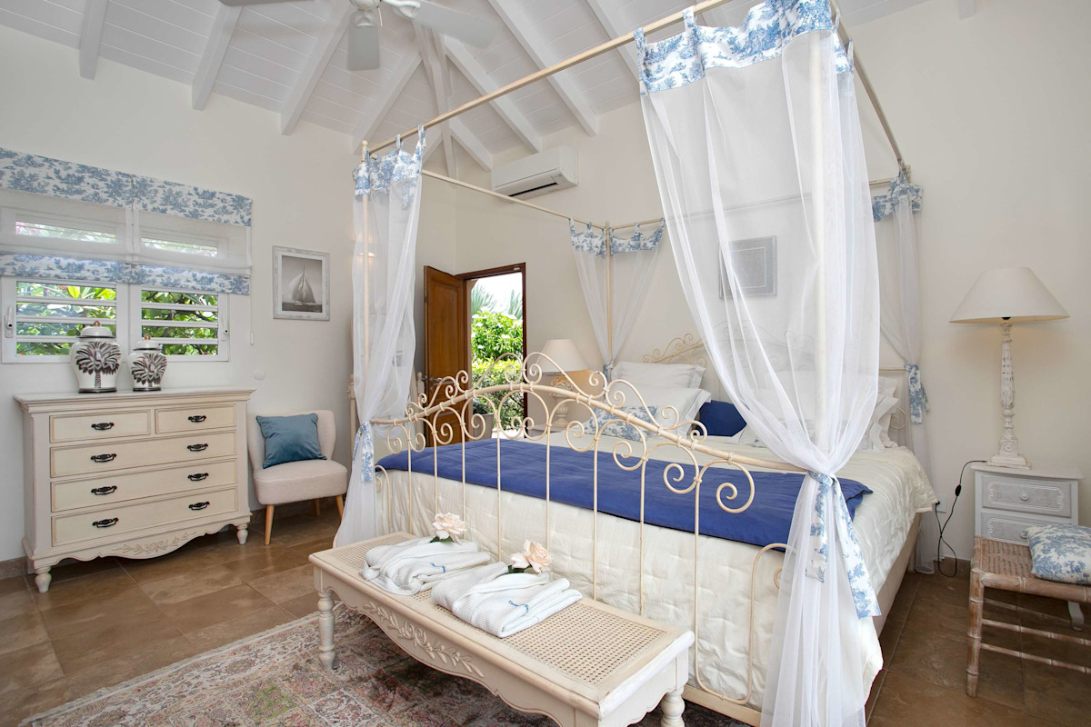 Villa Dream In Blue property image