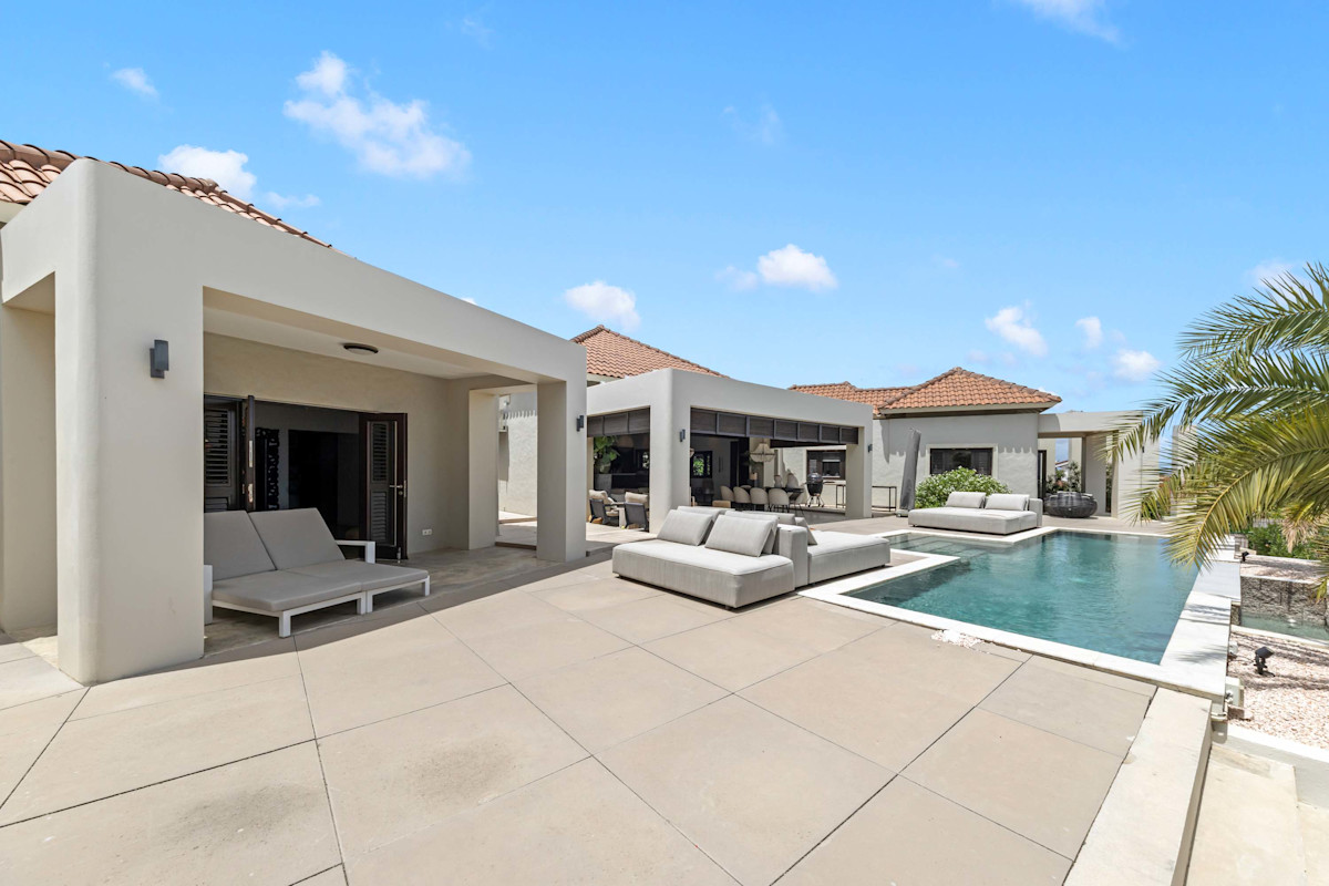 Azure Horizon property image
