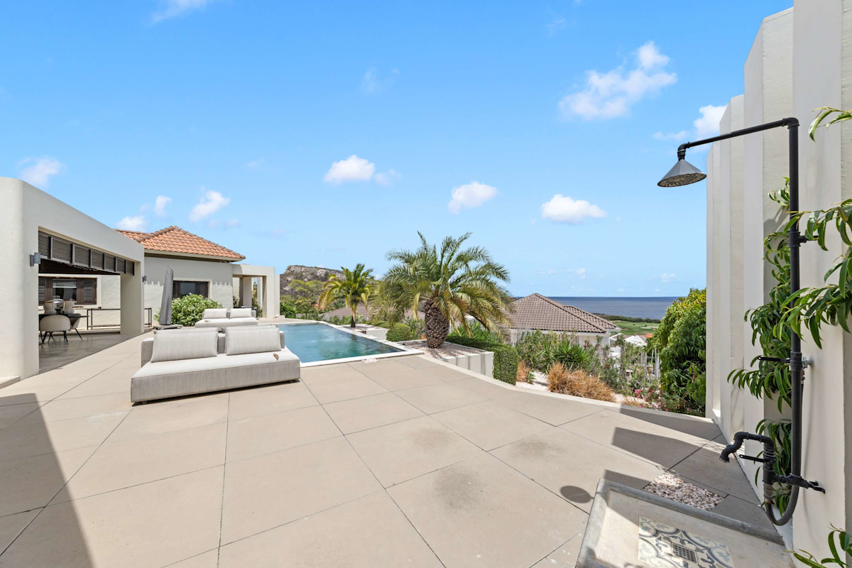 Azure Horizon property image