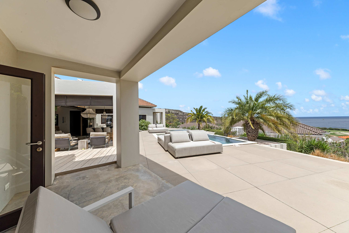 Azure Horizon property image