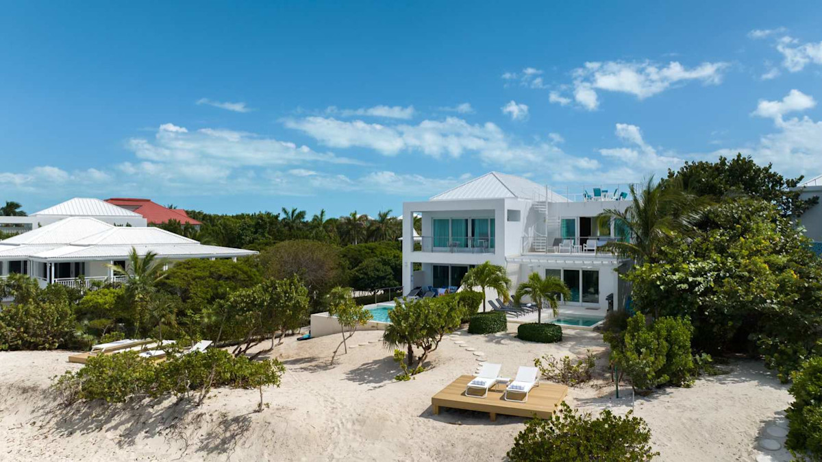 Sandpebble property image