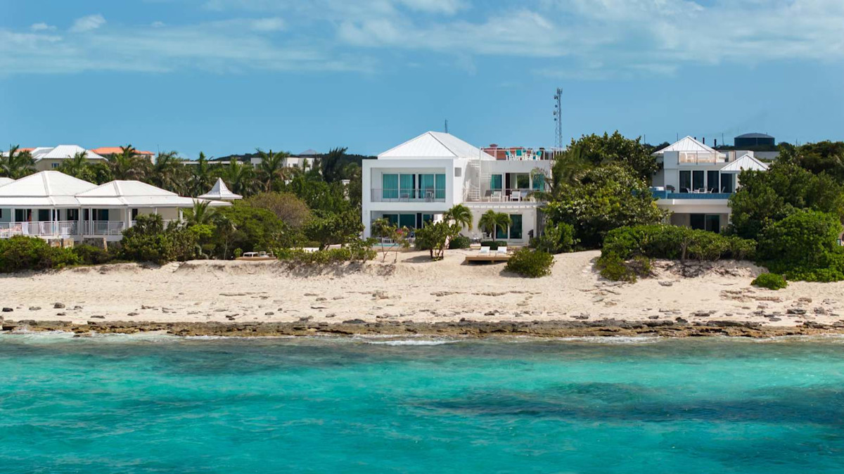 Sandpebble property image