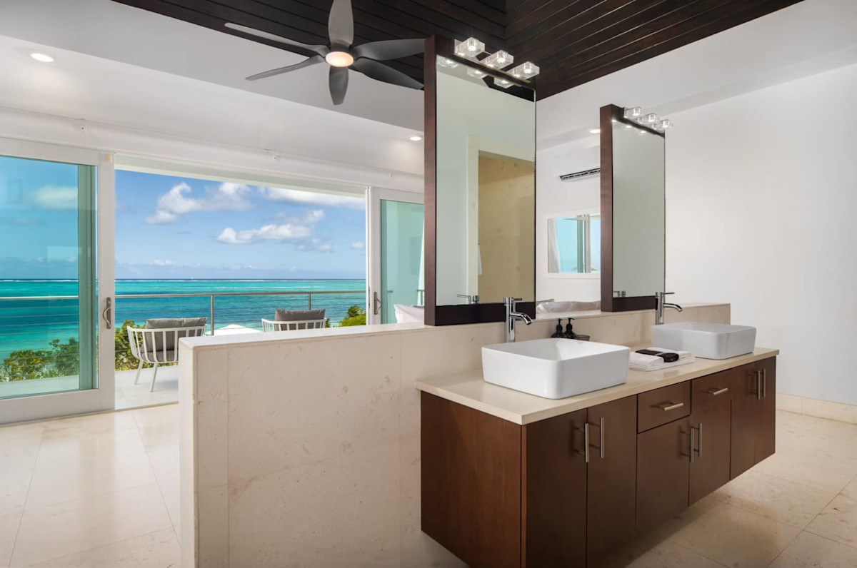Sandpebble property image