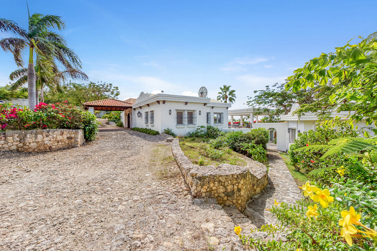 La Hacienda property image