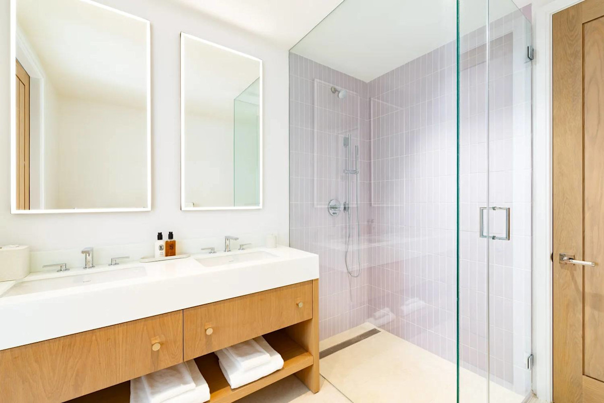 Bristol Breeze property image
