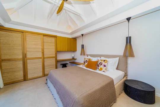 Lollipop property image