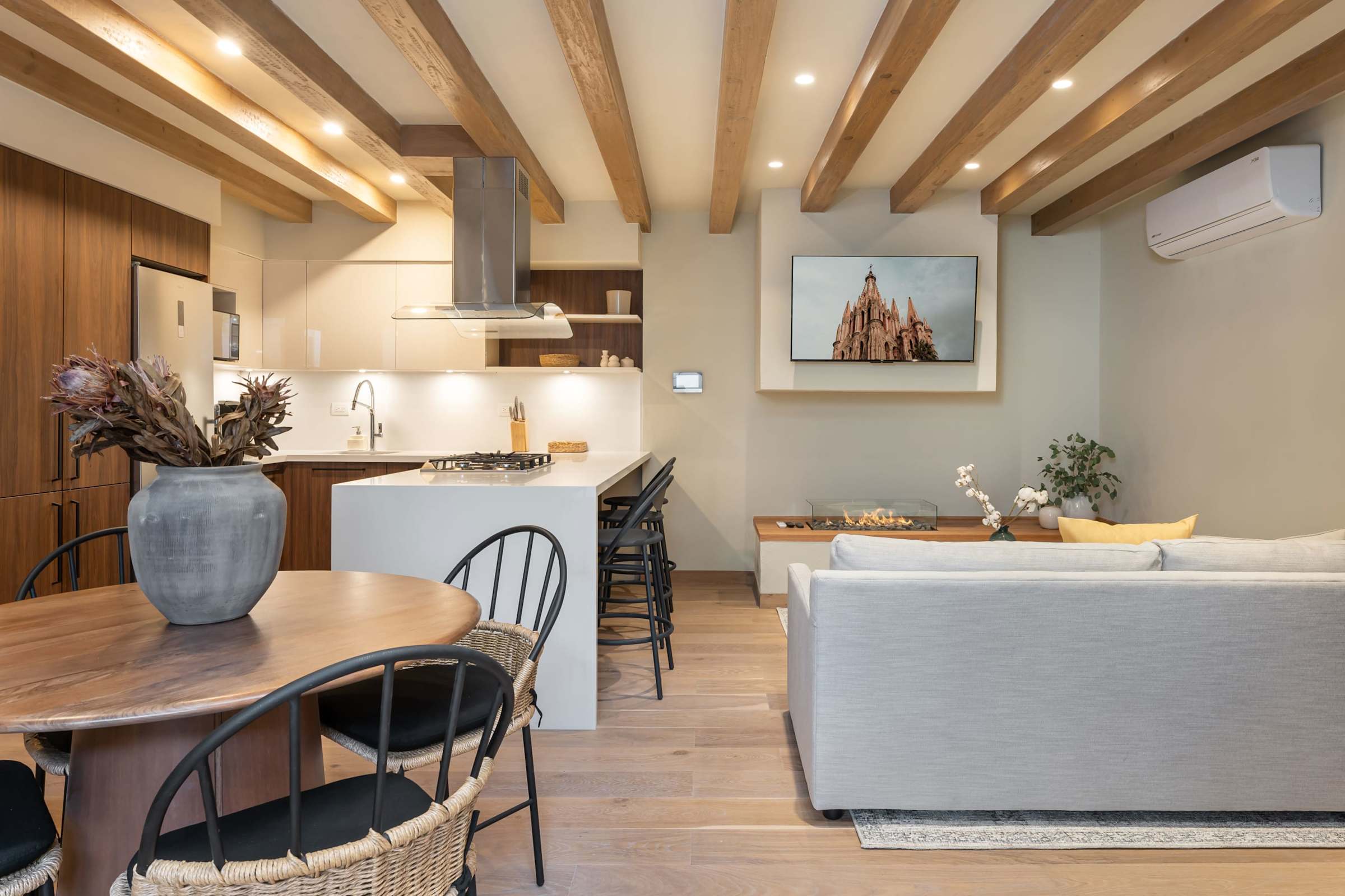 Open Space Living Room & Kitchen