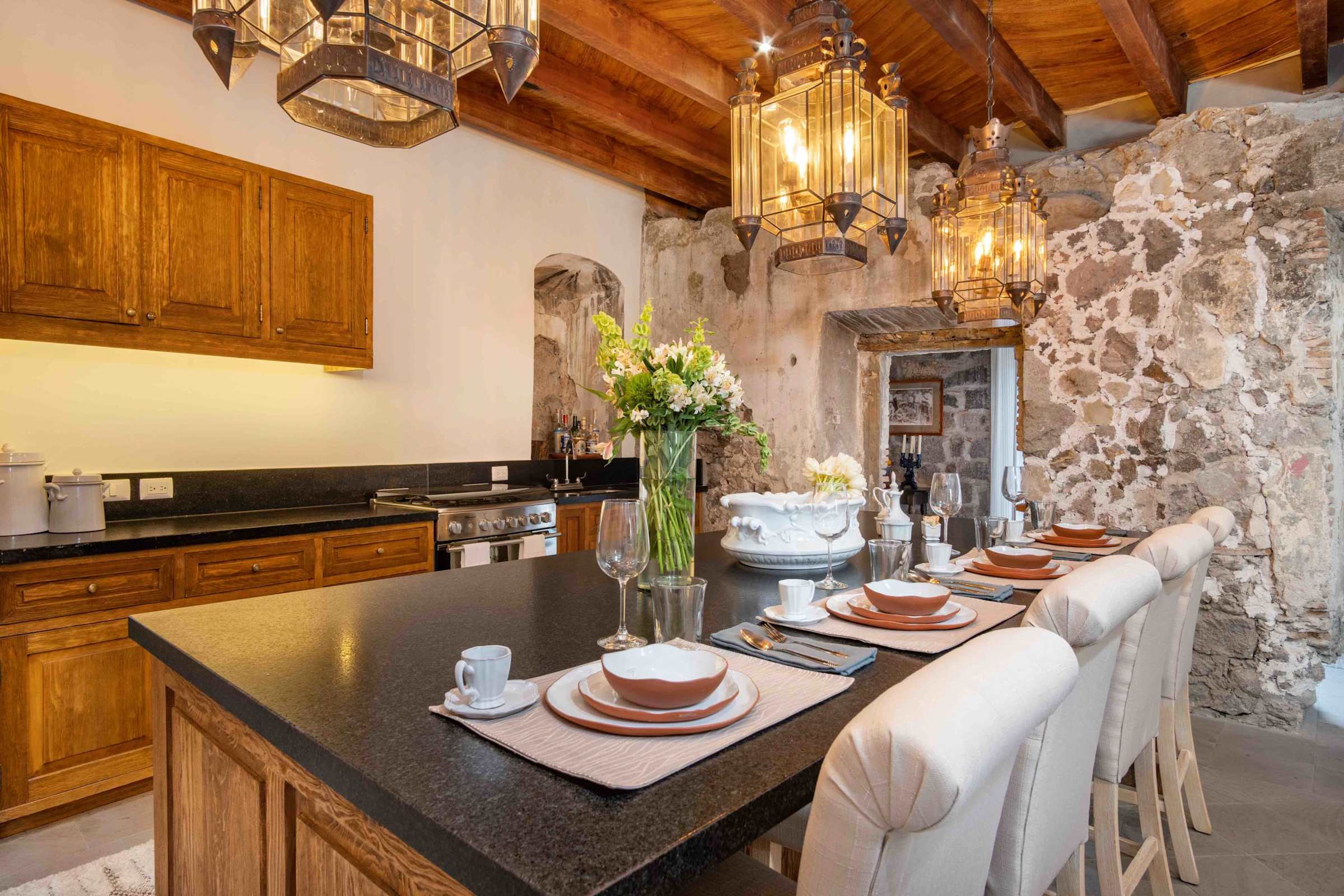 Casa Garita, 3BR in Centro, Amazing Views & Luxury Beds 7