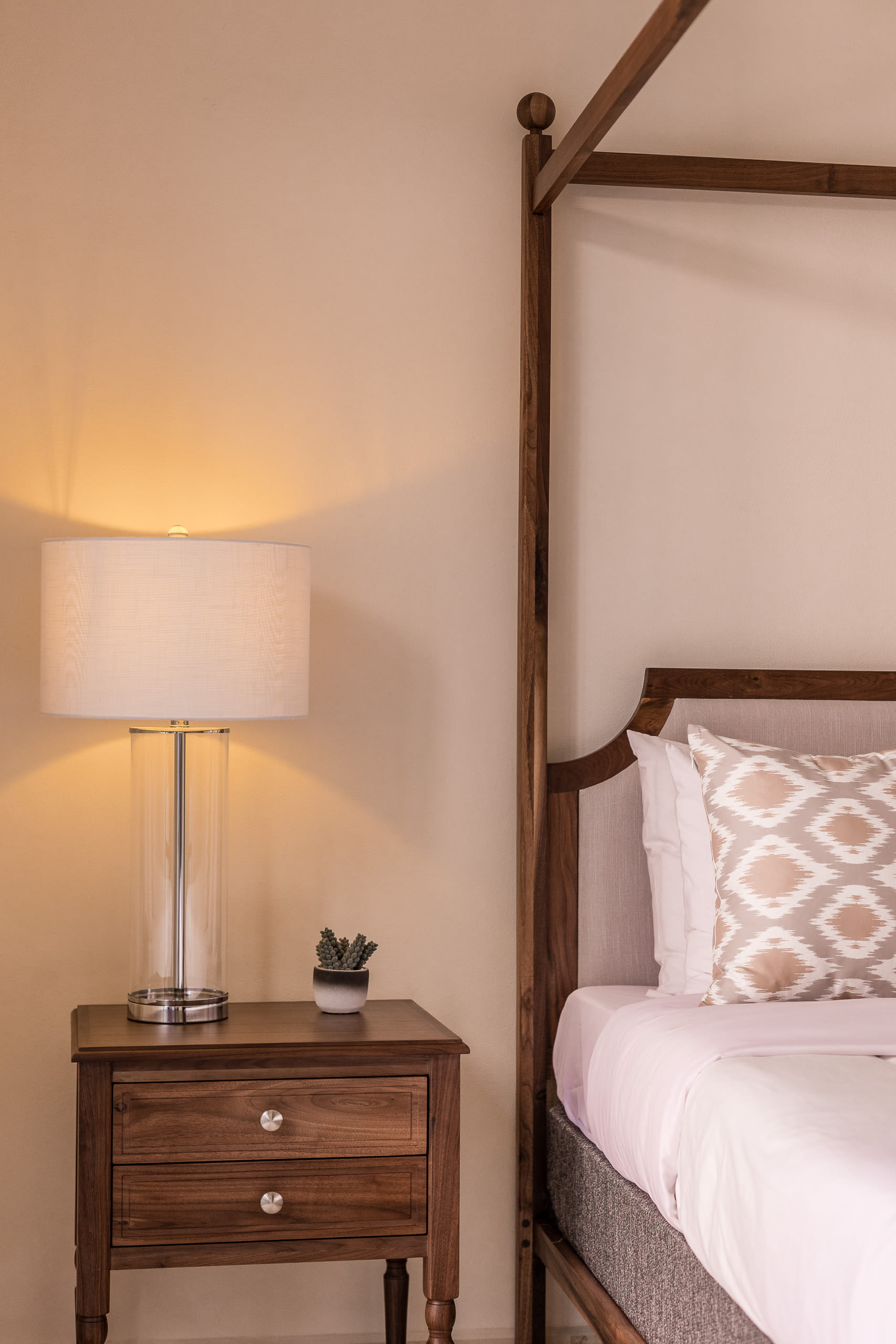 Bedroom details
