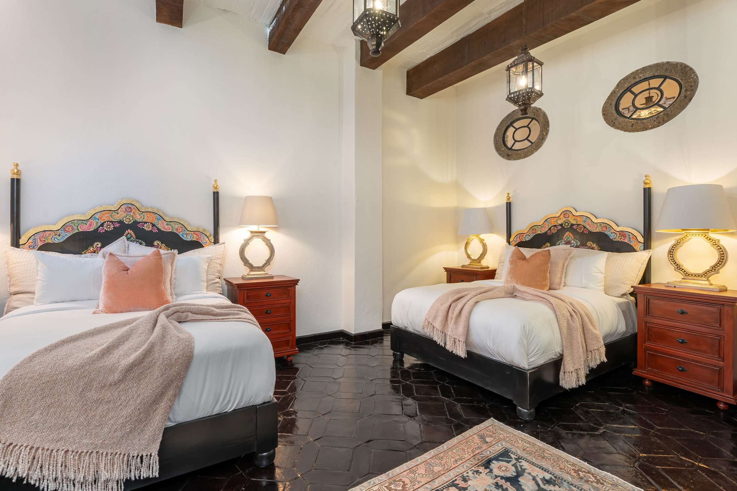 Bedroom 5 with double queen beds