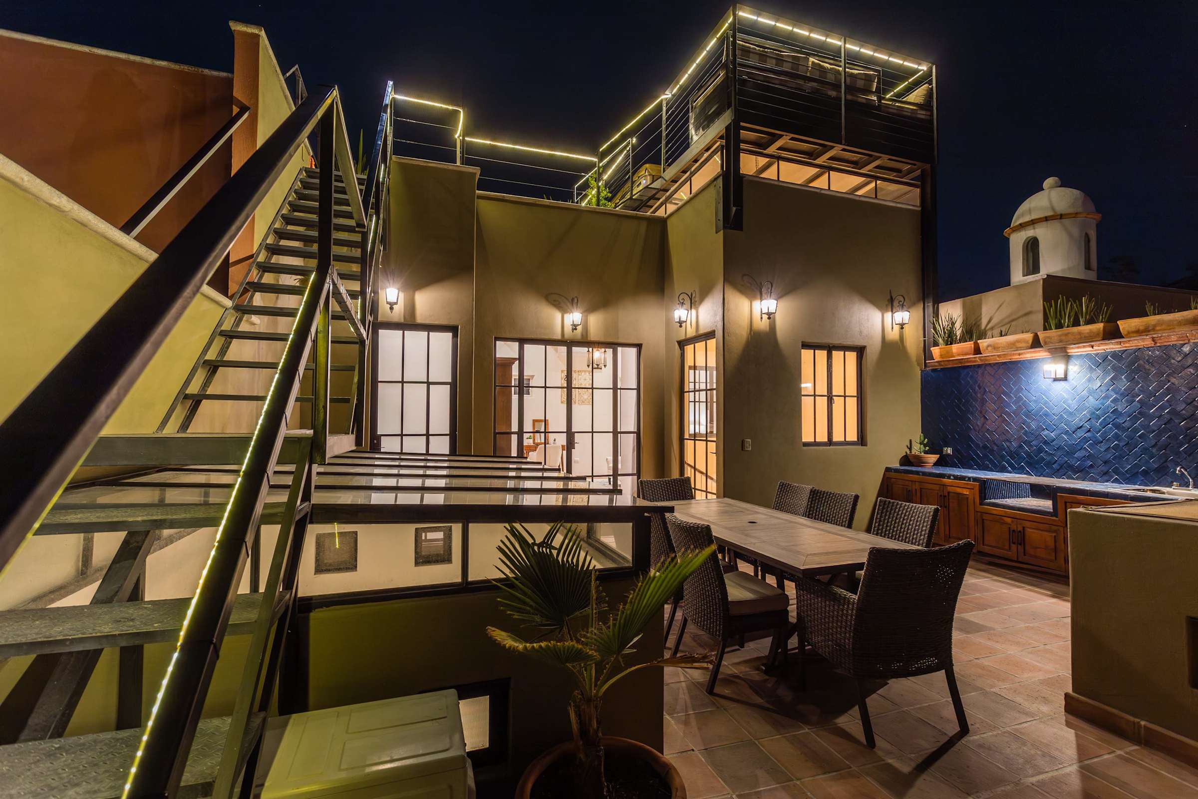 Casa Cielo 4 Story Luxury with Rooftop Hot Tub +AC · photo 50