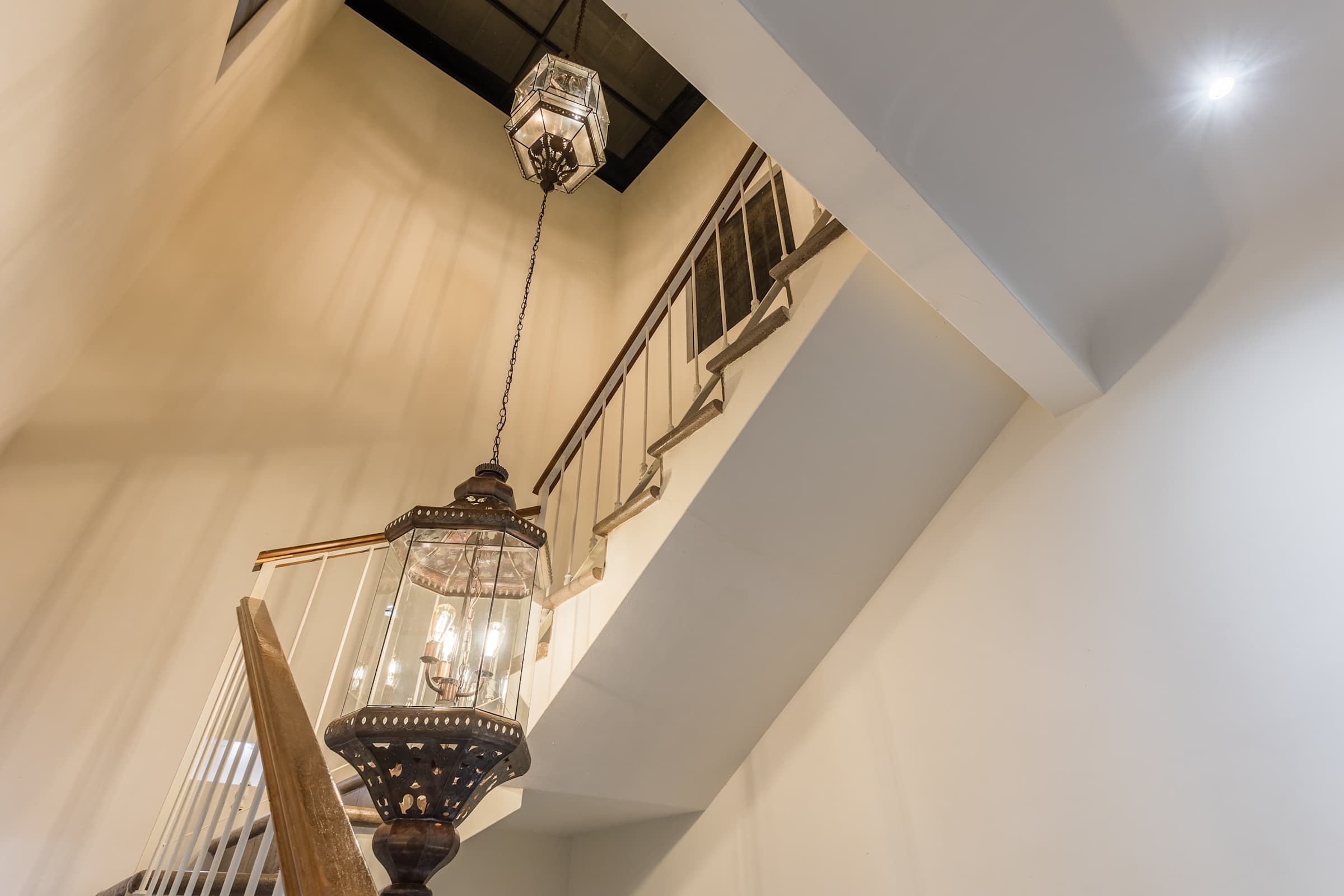 Casa Cielo 4 Story Luxury with Rooftop Hot Tub +AC · photo 42