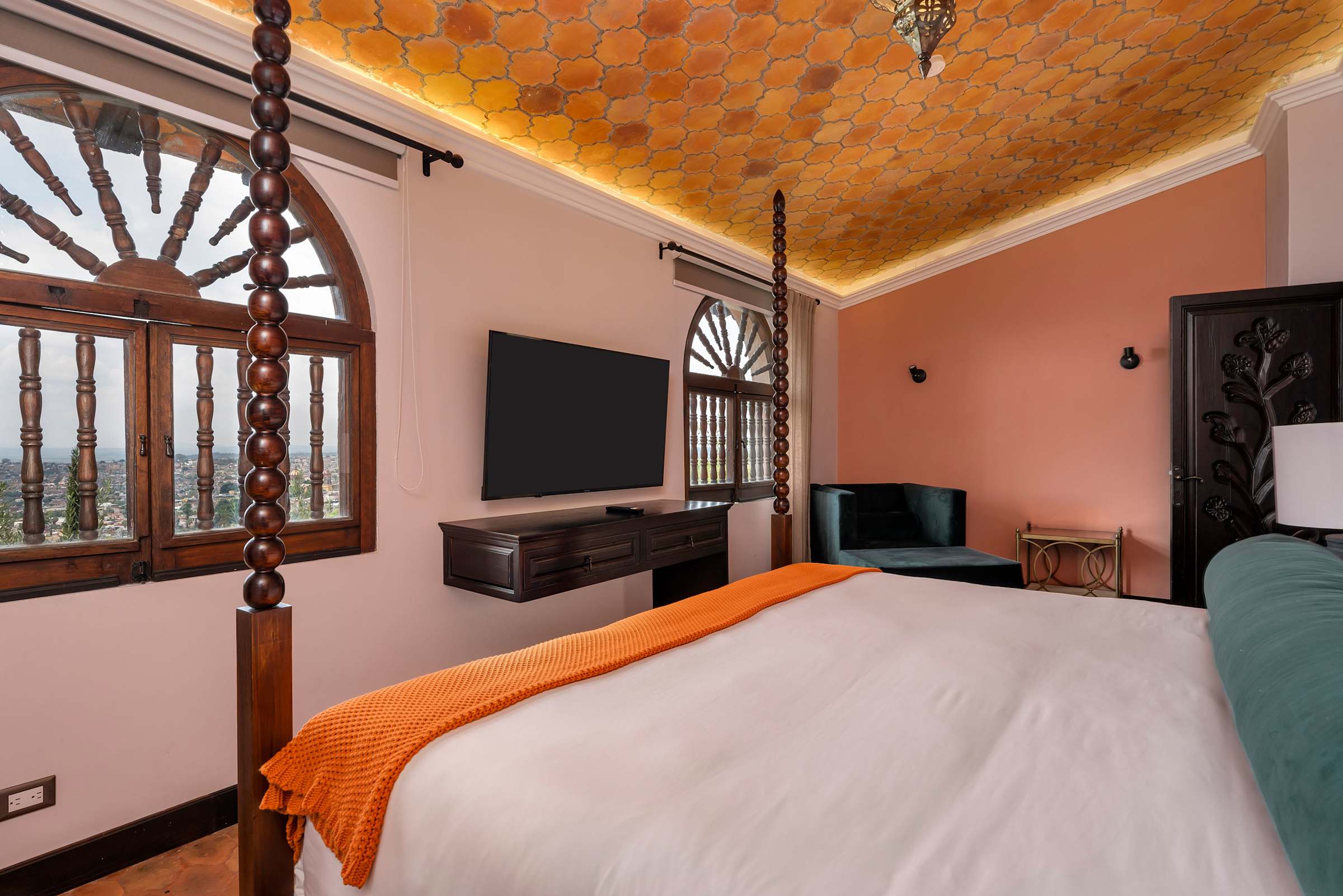 Casa Vista 6BR Villa, 16p Jacuzzi Pool & Breakfast 32