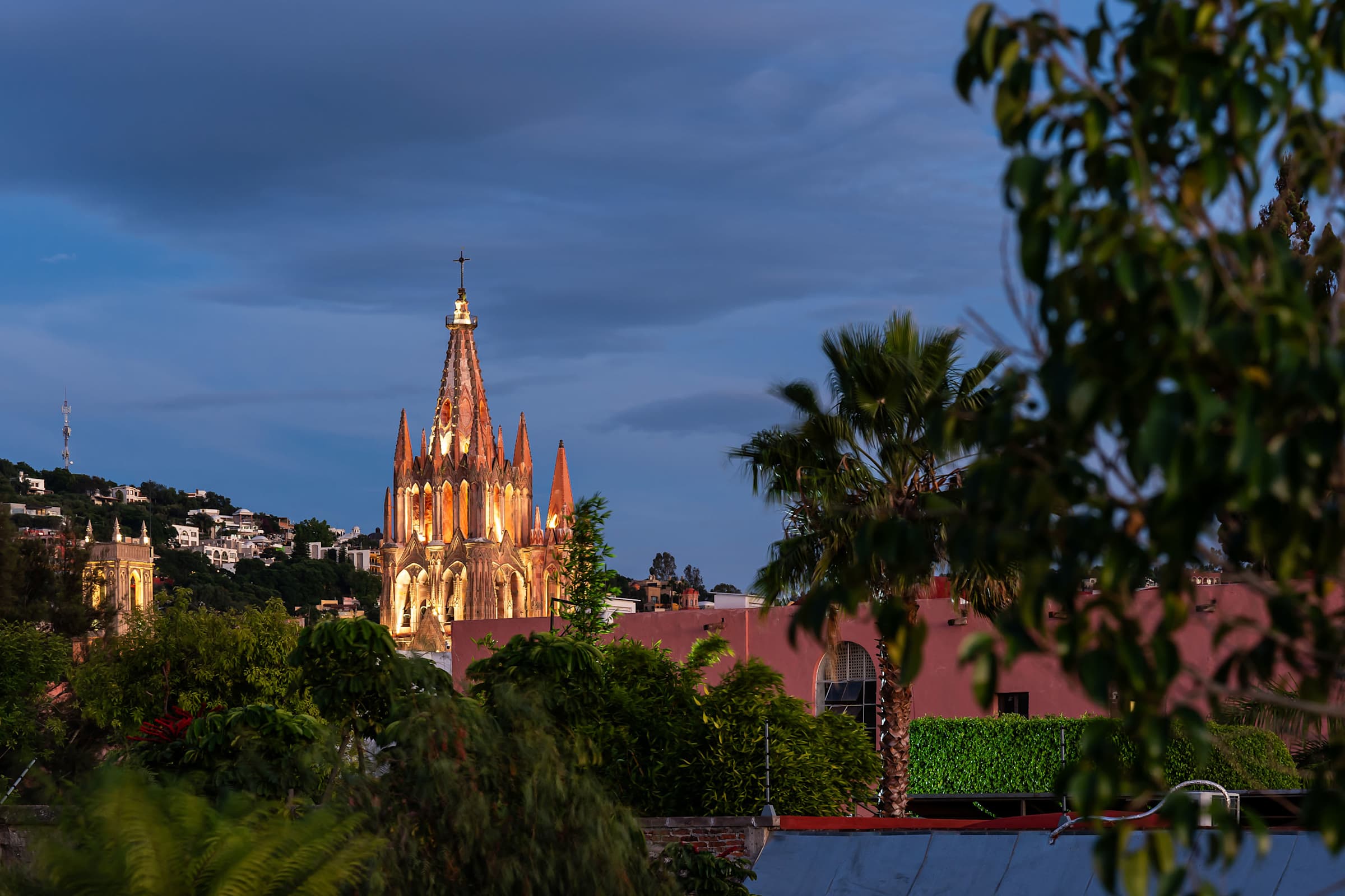 Private rooftop with Parroquia views