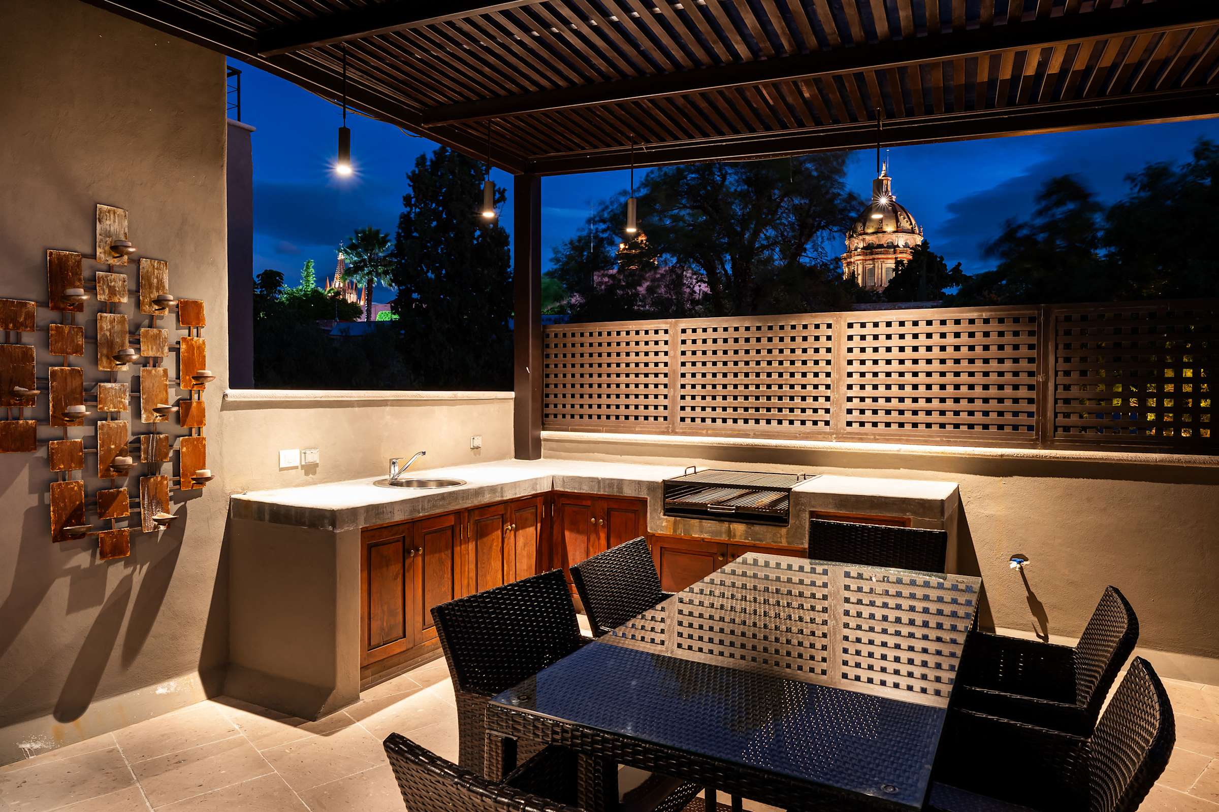 Casa Quebrada 3BR Modern Home in Centro 16