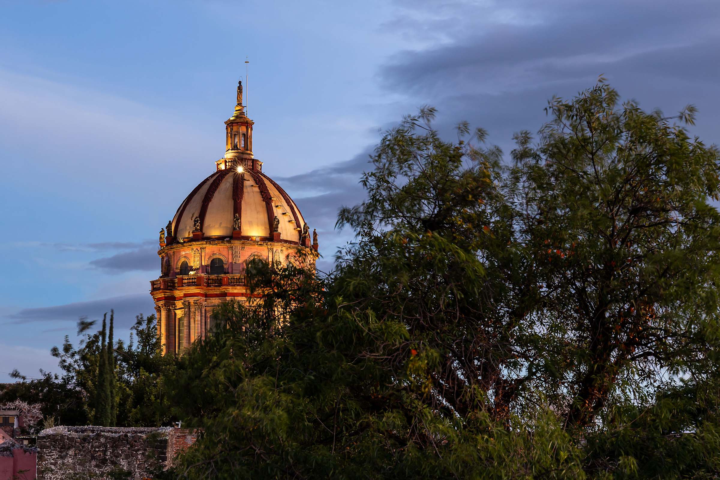 Rooftop views of iconic landmarks