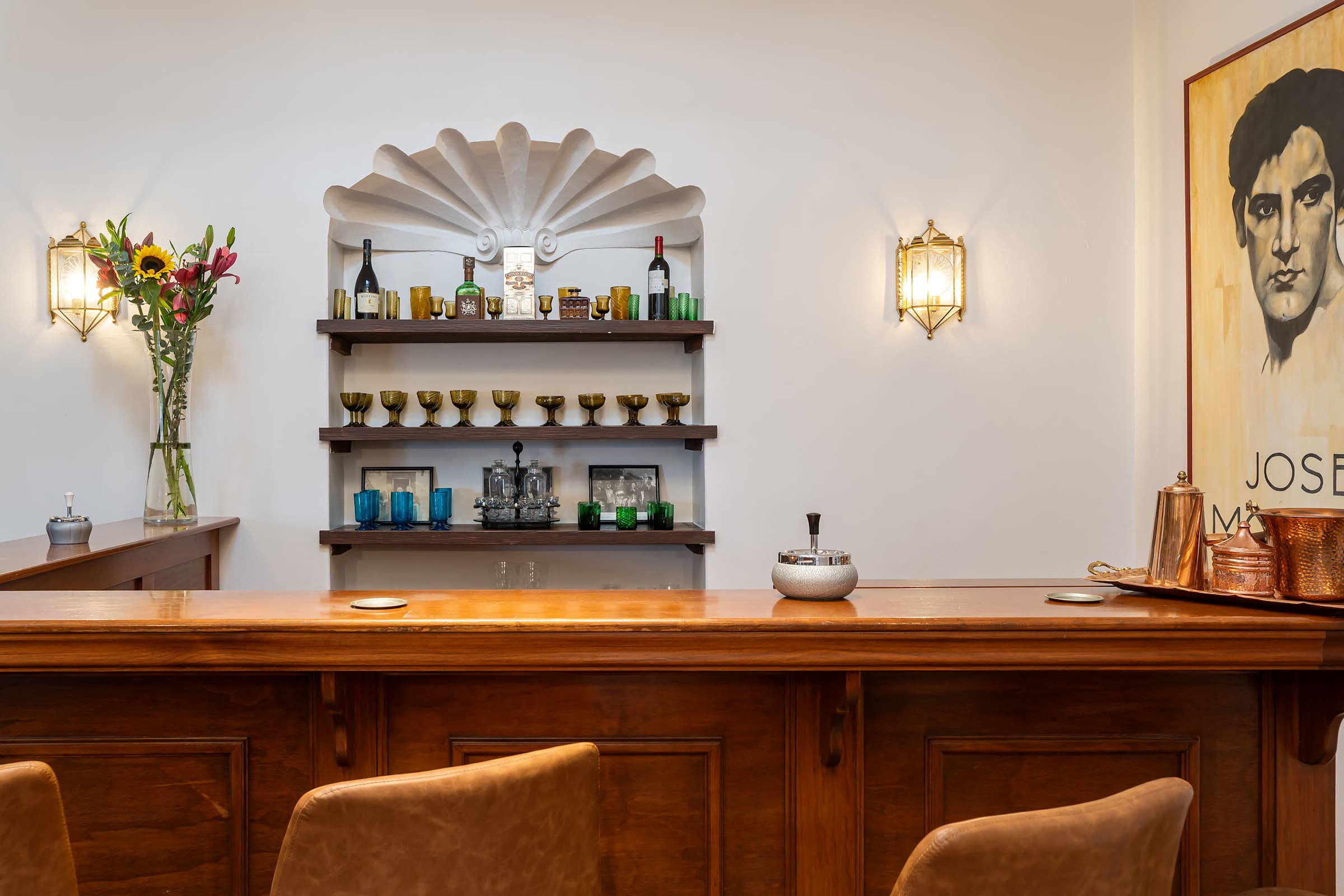 Casa Pedro Vargas: 6BR Estate w/ Hot Tub & Modern Comforts 12