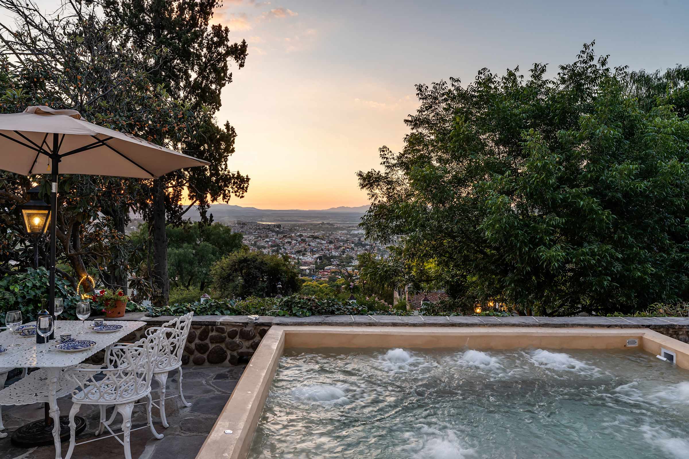Casa Pedro Vargas: 6BR Estate w/ Hot Tub & Modern Comforts 50