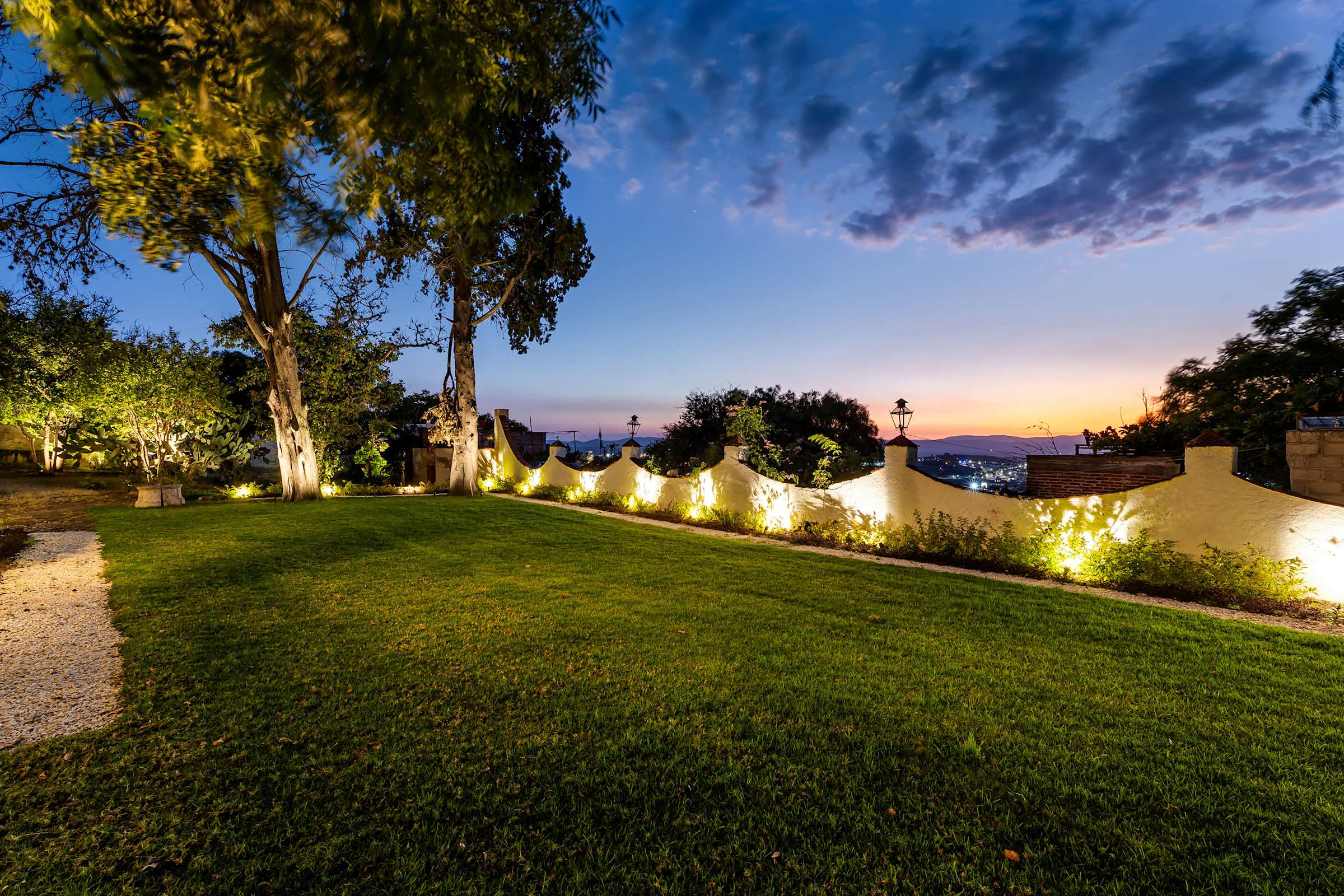 Casa Pedro Vargas: 6BR Estate w/ Hot Tub & Modern Comforts 58