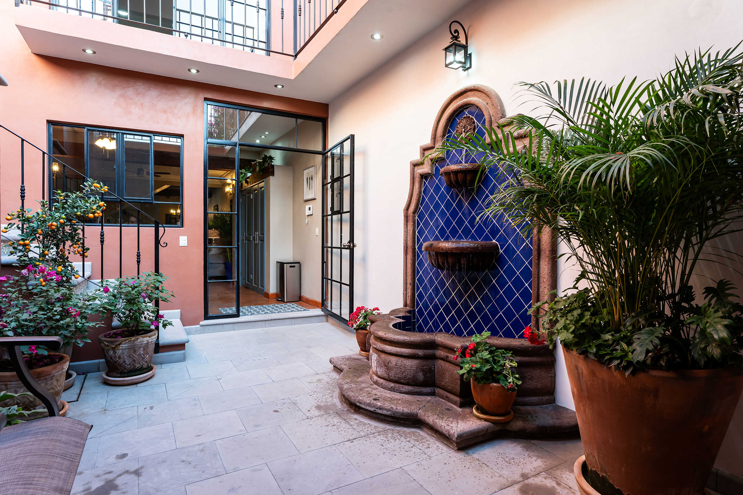 Casa Mimosa, 3BR Retreat with Rooftop & City Views 15
