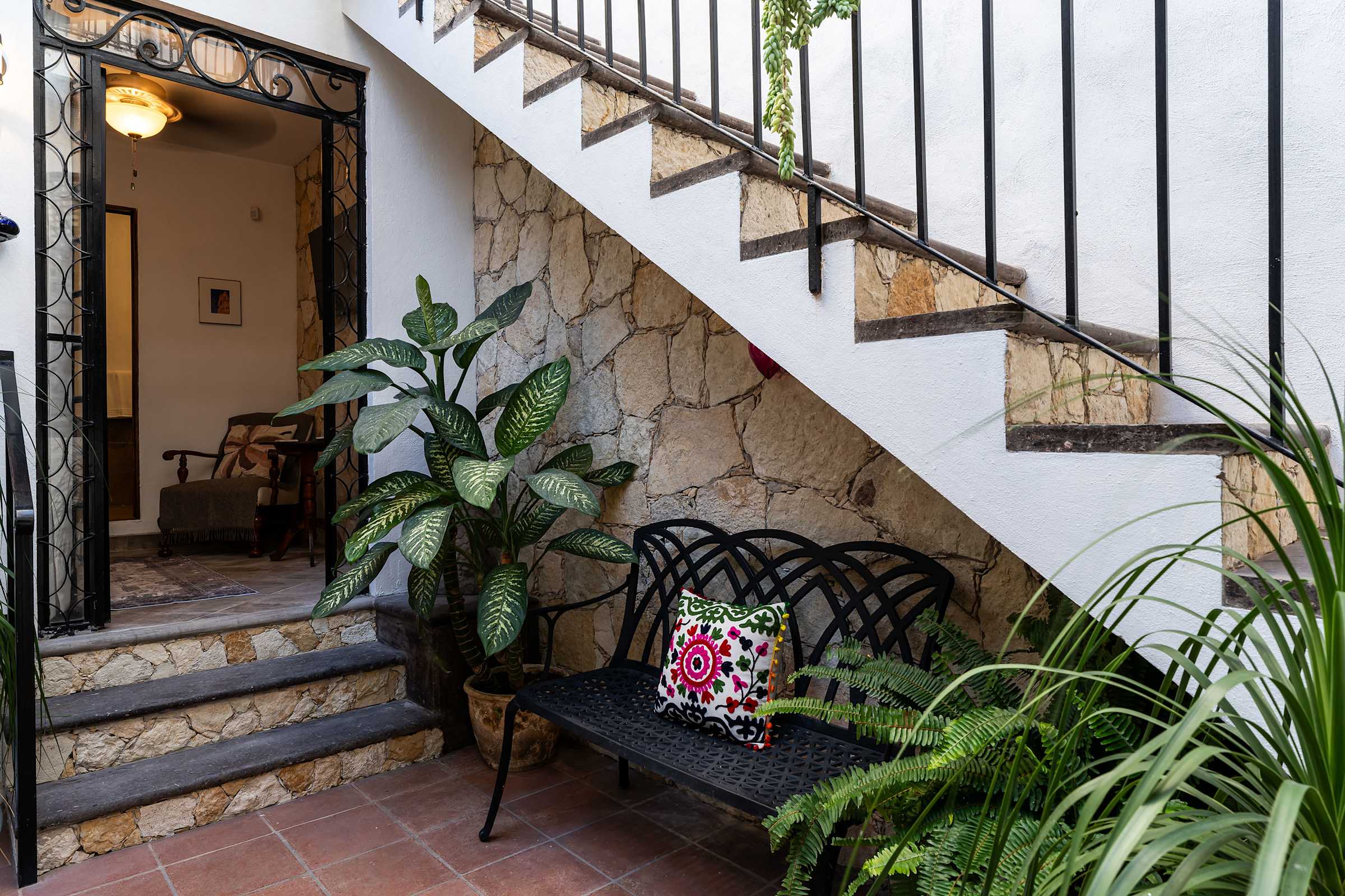 Casa Bellavista, 4BR in Centro Jardin Allende 22
