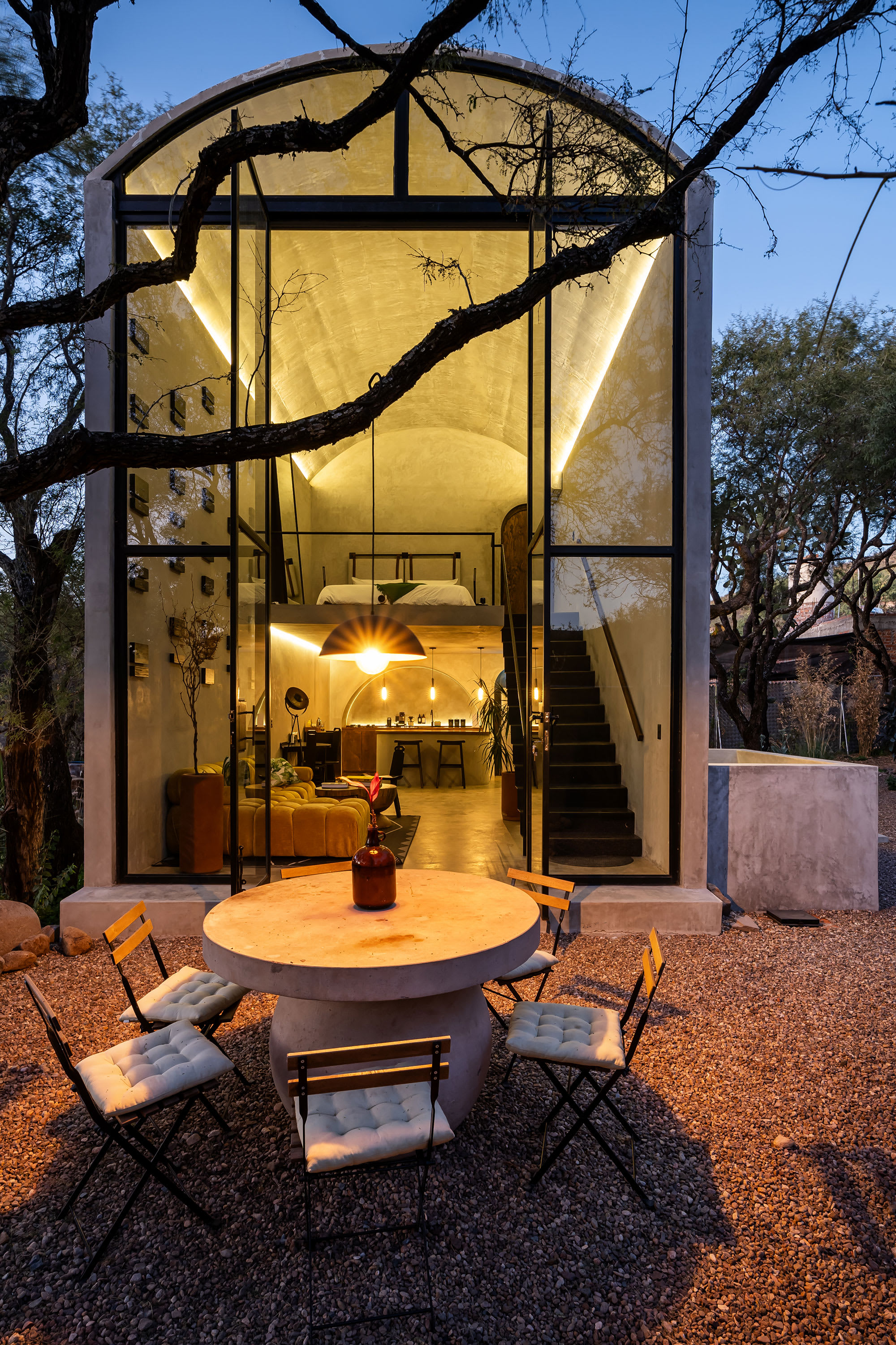 CASA DOM: Tranquil Retreat in the Mountain Desert 24