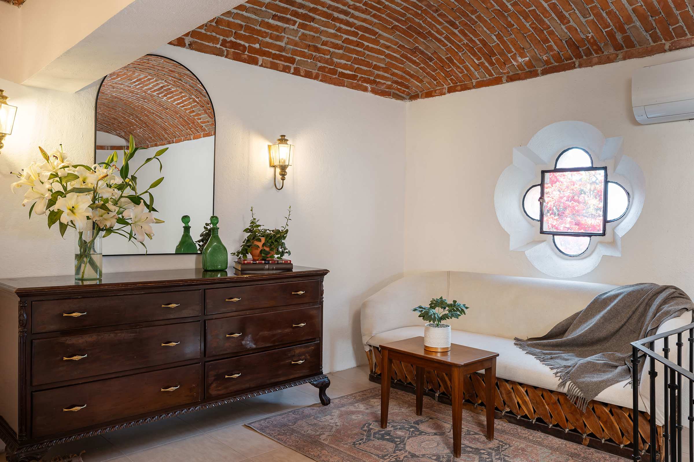 Casa Pedro Vargas: 6BR Estate w/ Hot Tub & Modern Comforts 28