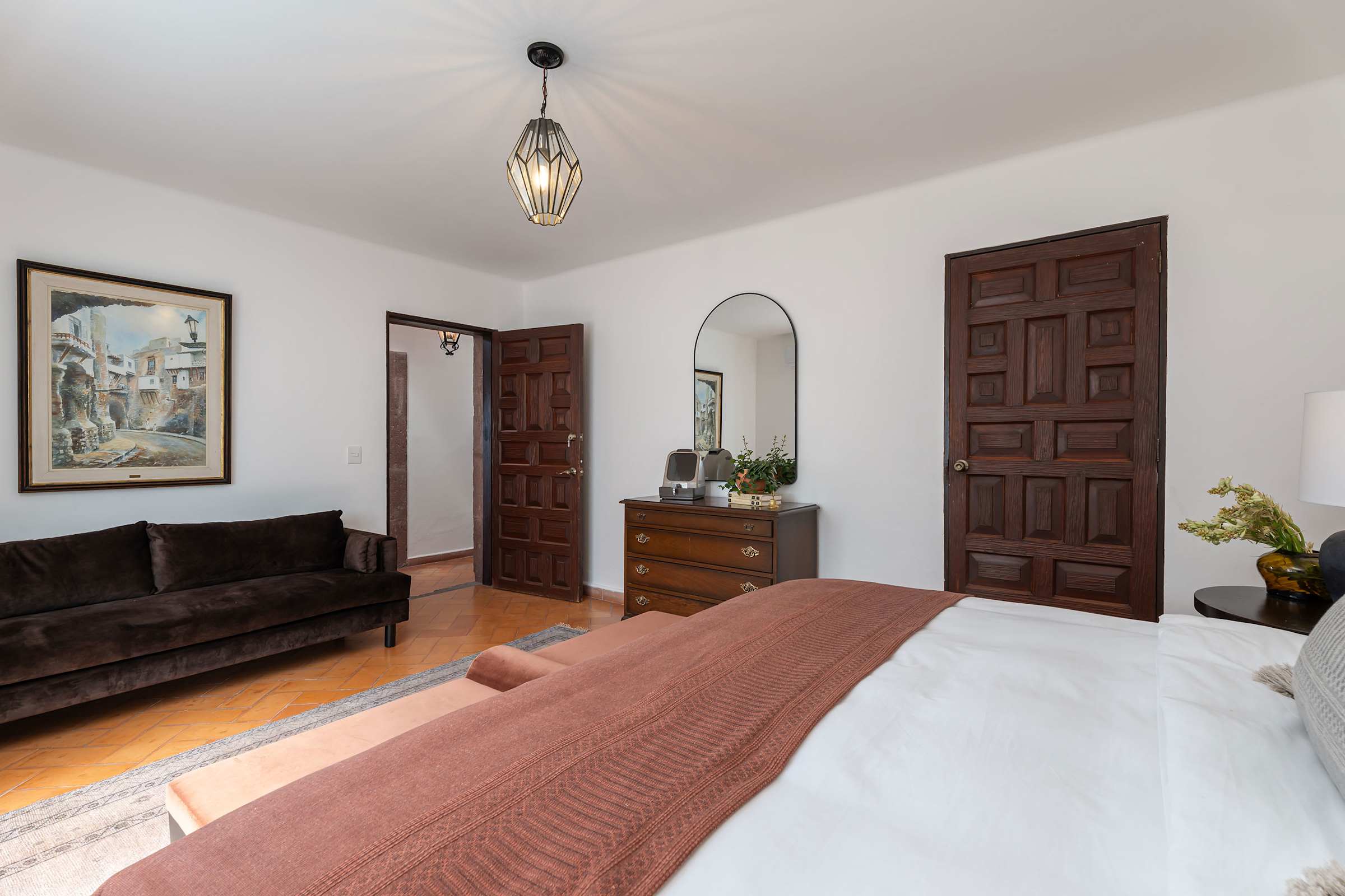 Casa Pedro Vargas: 6BR Estate w/ Hot Tub & Modern Comforts 41