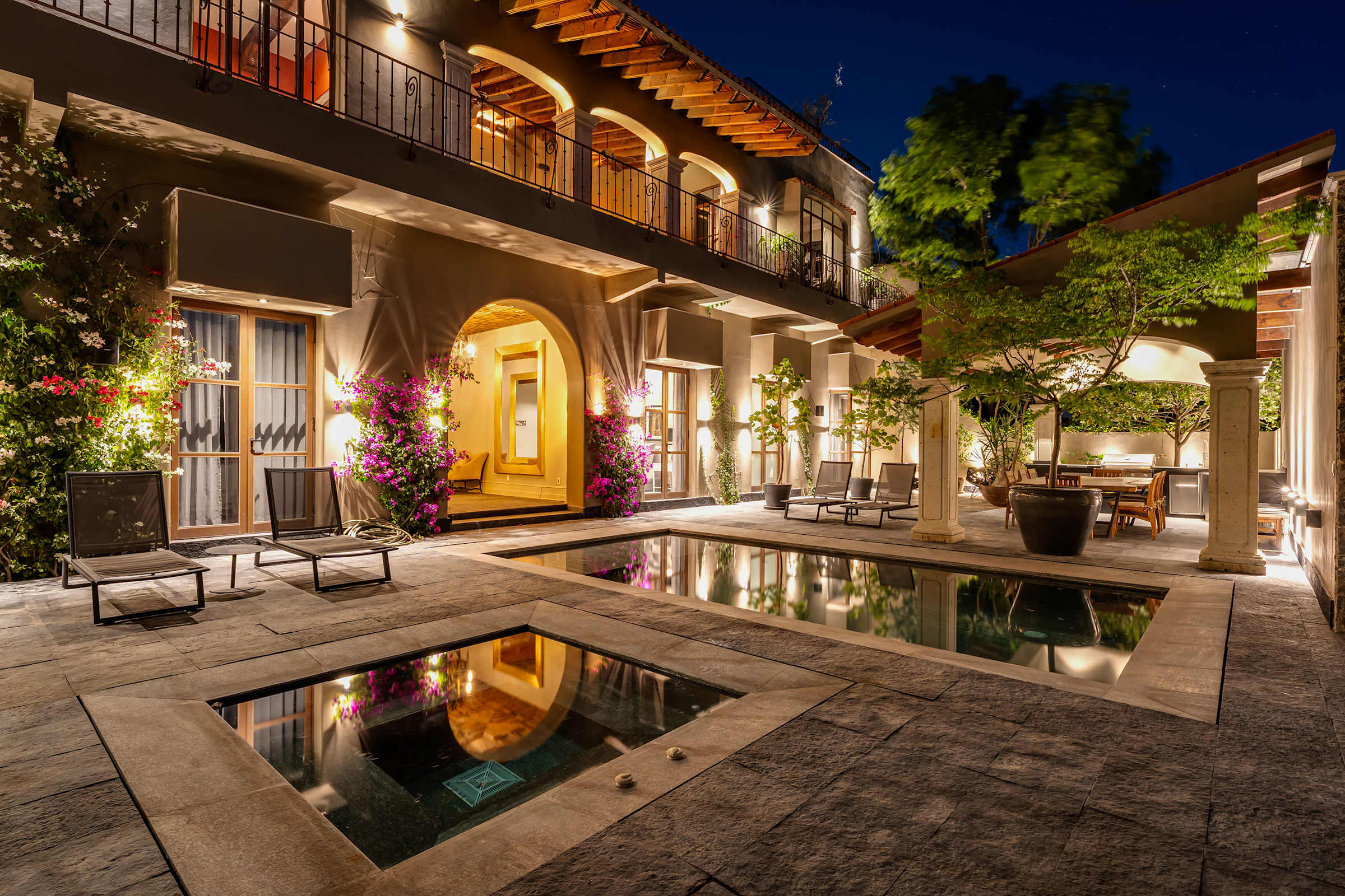 Casa Faroles, Designer 7BR Villa with Pool Jacuzzi & Full Staff · photo 58