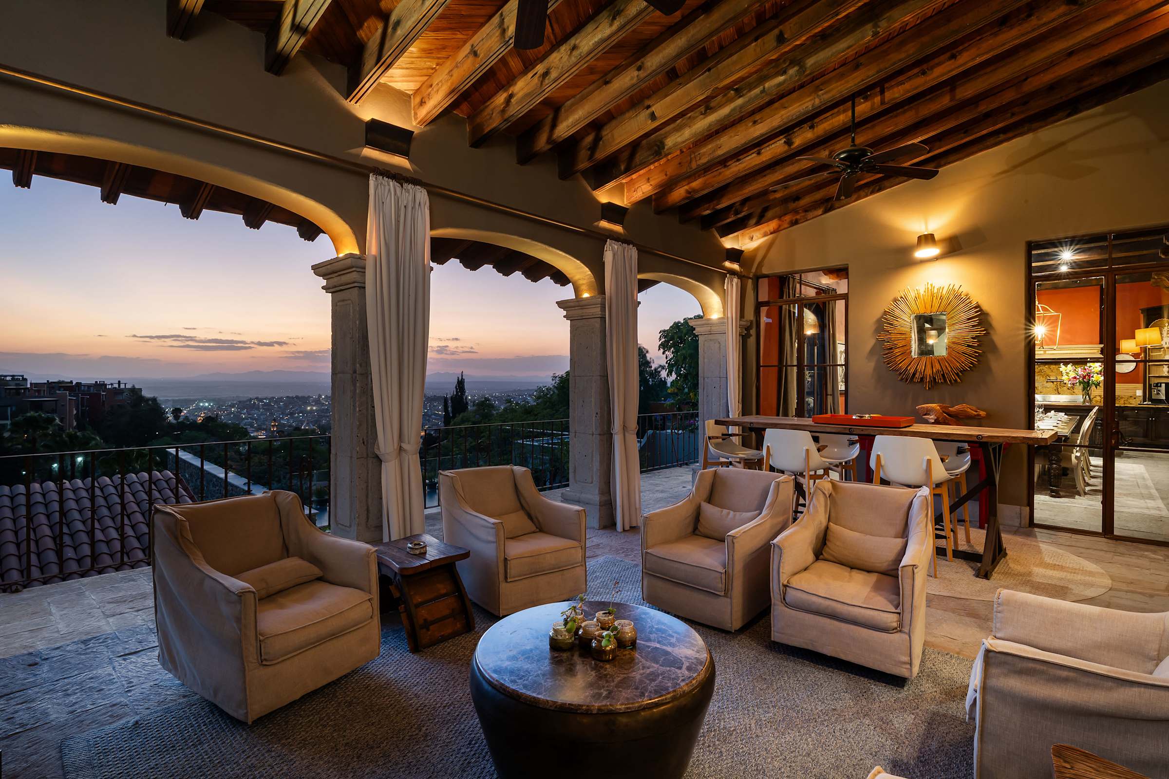 Casa Faroles, Designer 7BR Villa with Pool Jacuzzi & Full Staff · photo 56