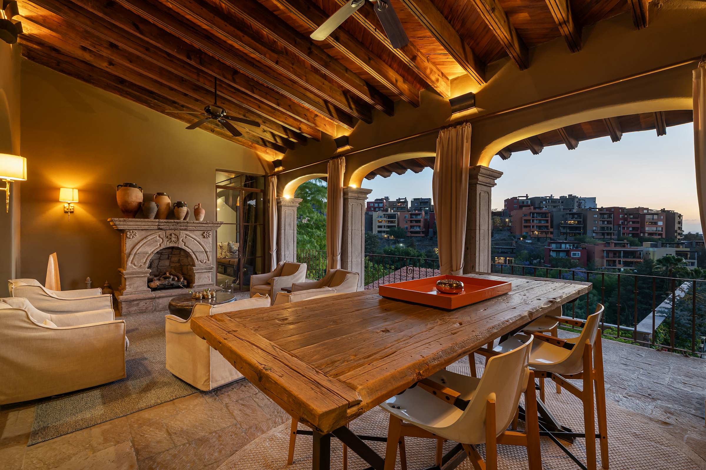 Casa Faroles, Designer 7BR Villa with Pool Jacuzzi & Full Staff · photo 54