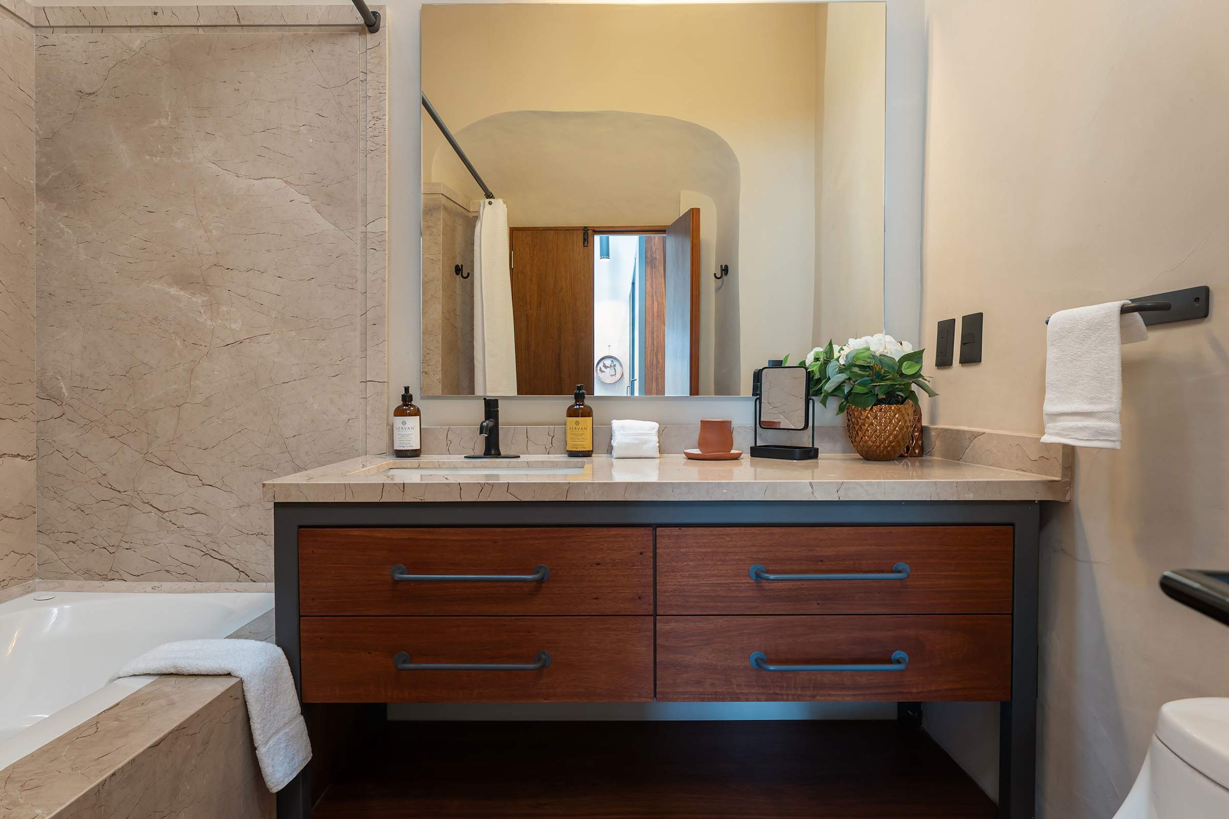 Casona del Buen Huerto, Modern 2BR in Querétaro 31