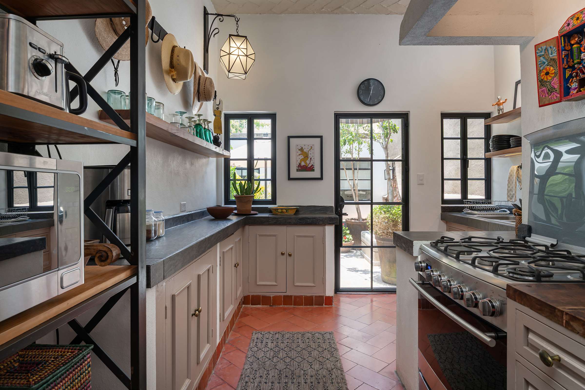 Casa Jari, 2BR Centro Home with Rooftop Terrace 34