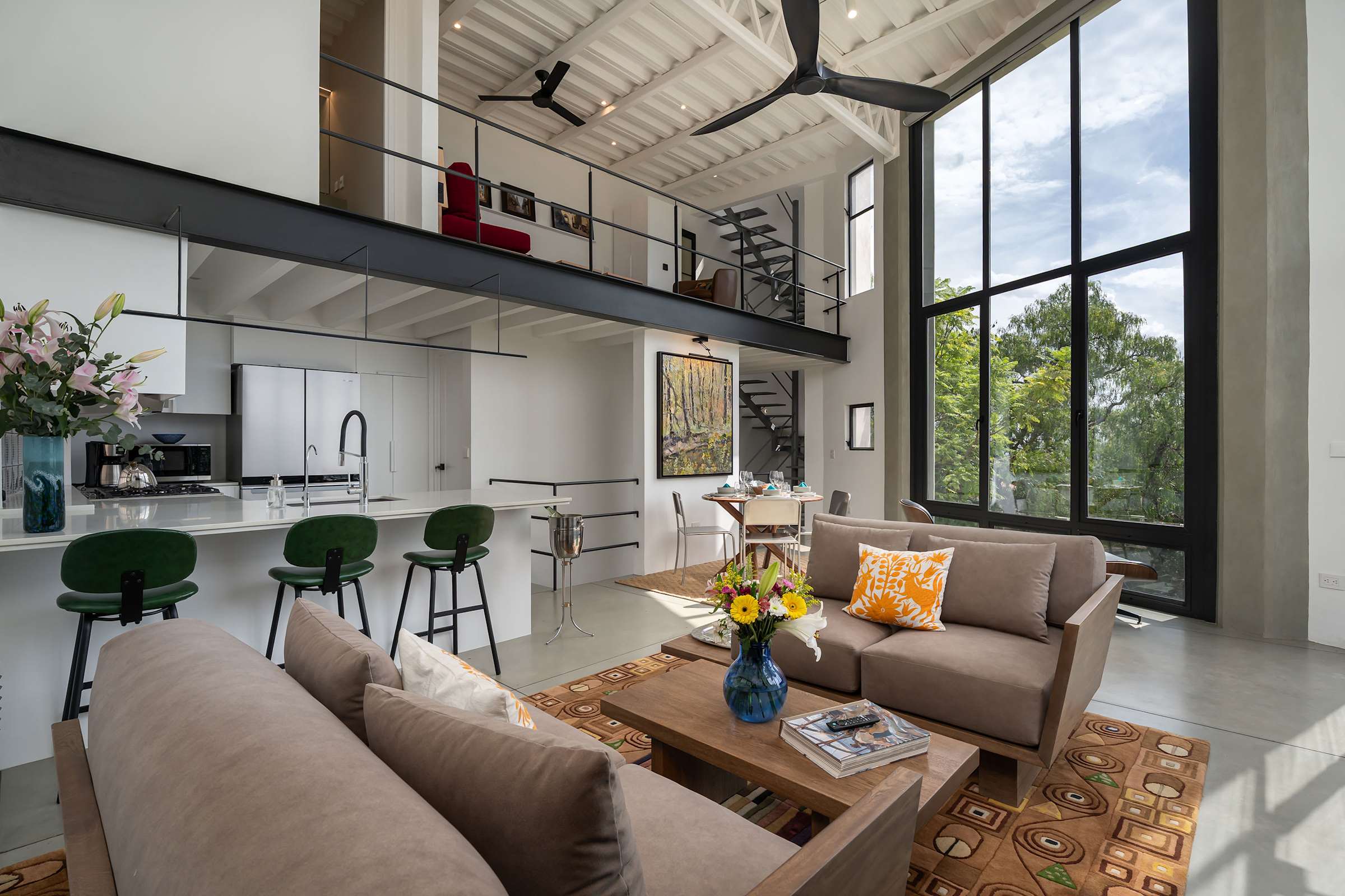 Casa Altamira: Stylish 1BR w/ City Views in Centro 4