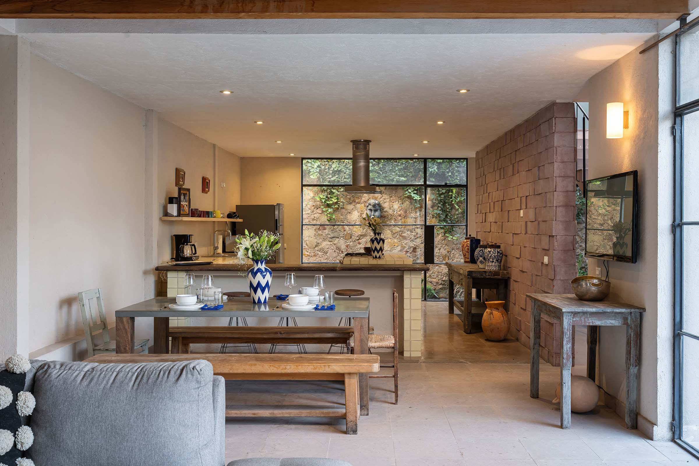 The Glasshouse — Contemporary 5BR w/Pool & Rooftop 16