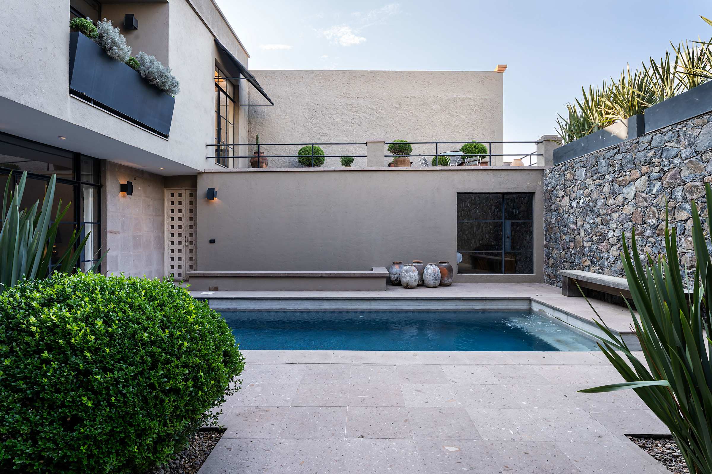 The Glasshouse — Contemporary 5BR w/Pool & Rooftop 12