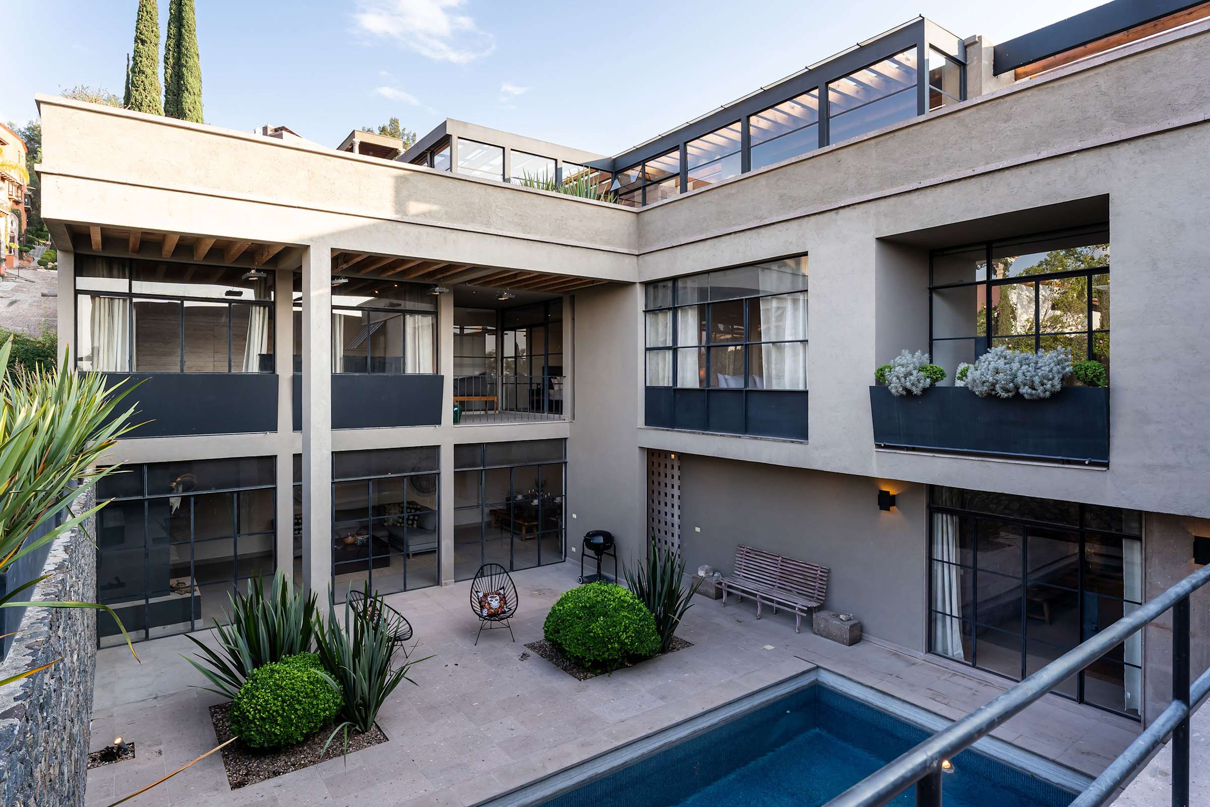 The Glasshouse — Contemporary 5BR w/Pool & Rooftop 29