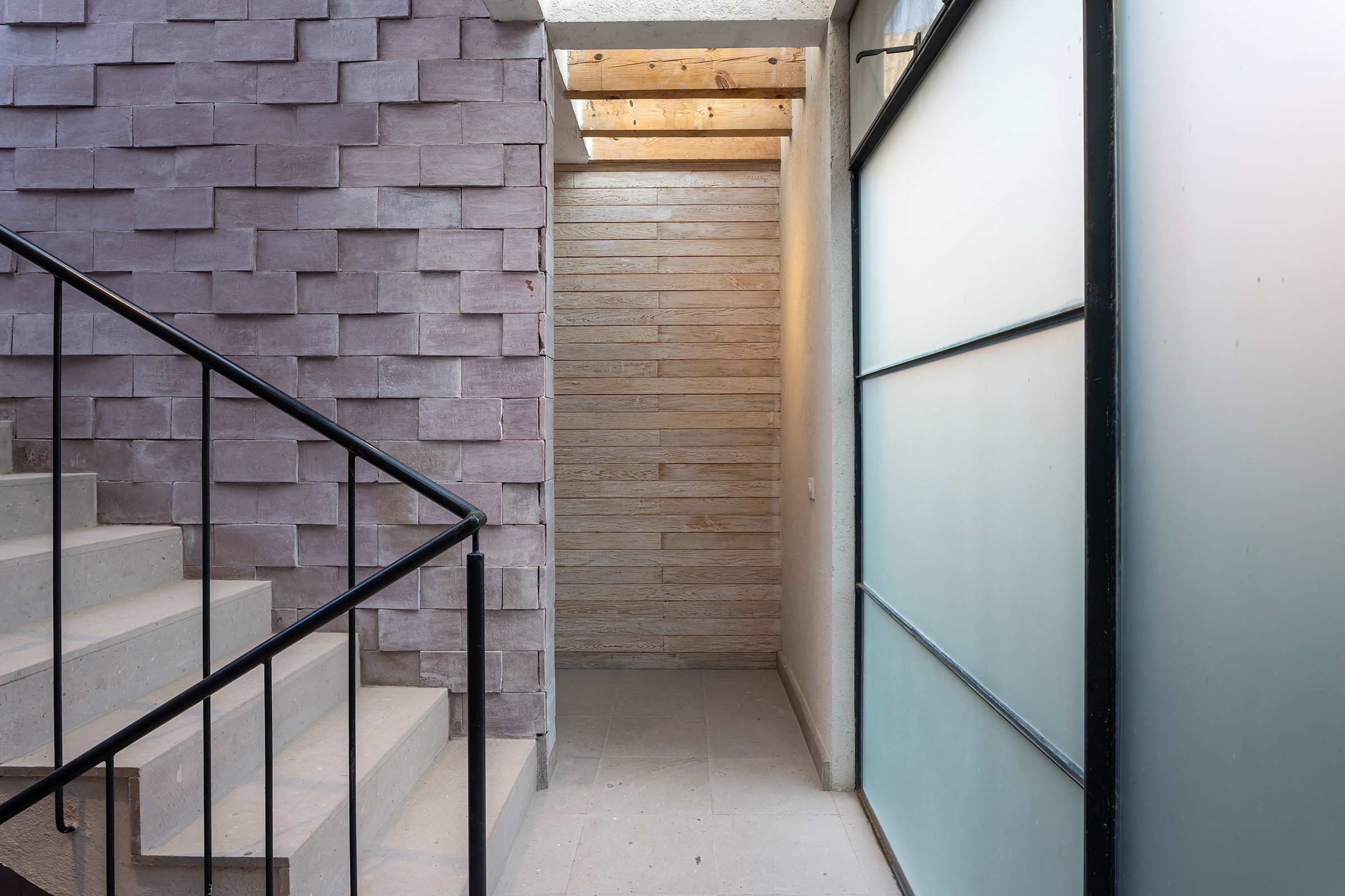 The Glasshouse — Contemporary 5BR w/Pool & Rooftop 46