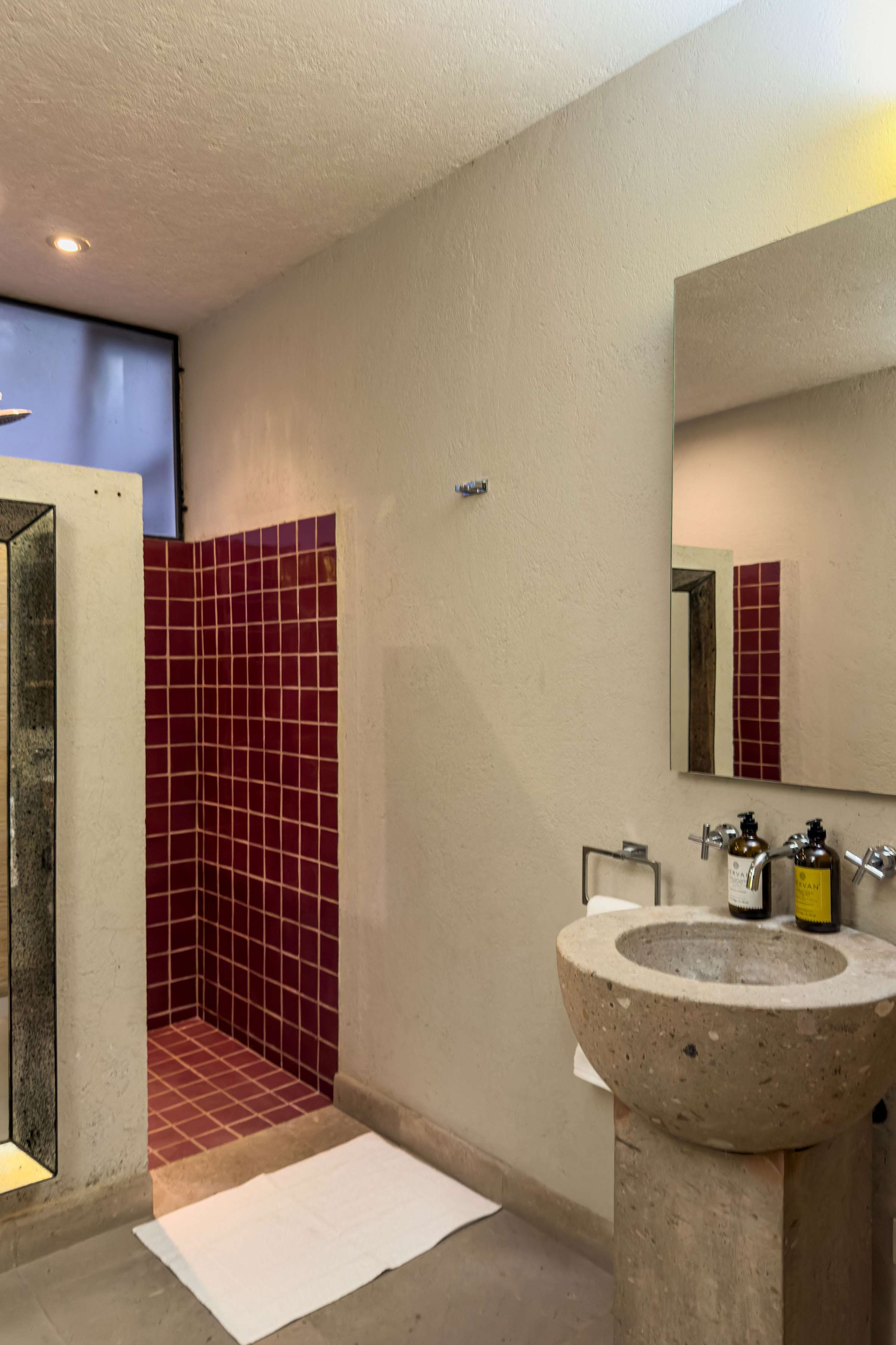 The Glasshouse — Contemporary 5BR w/Pool & Rooftop 42