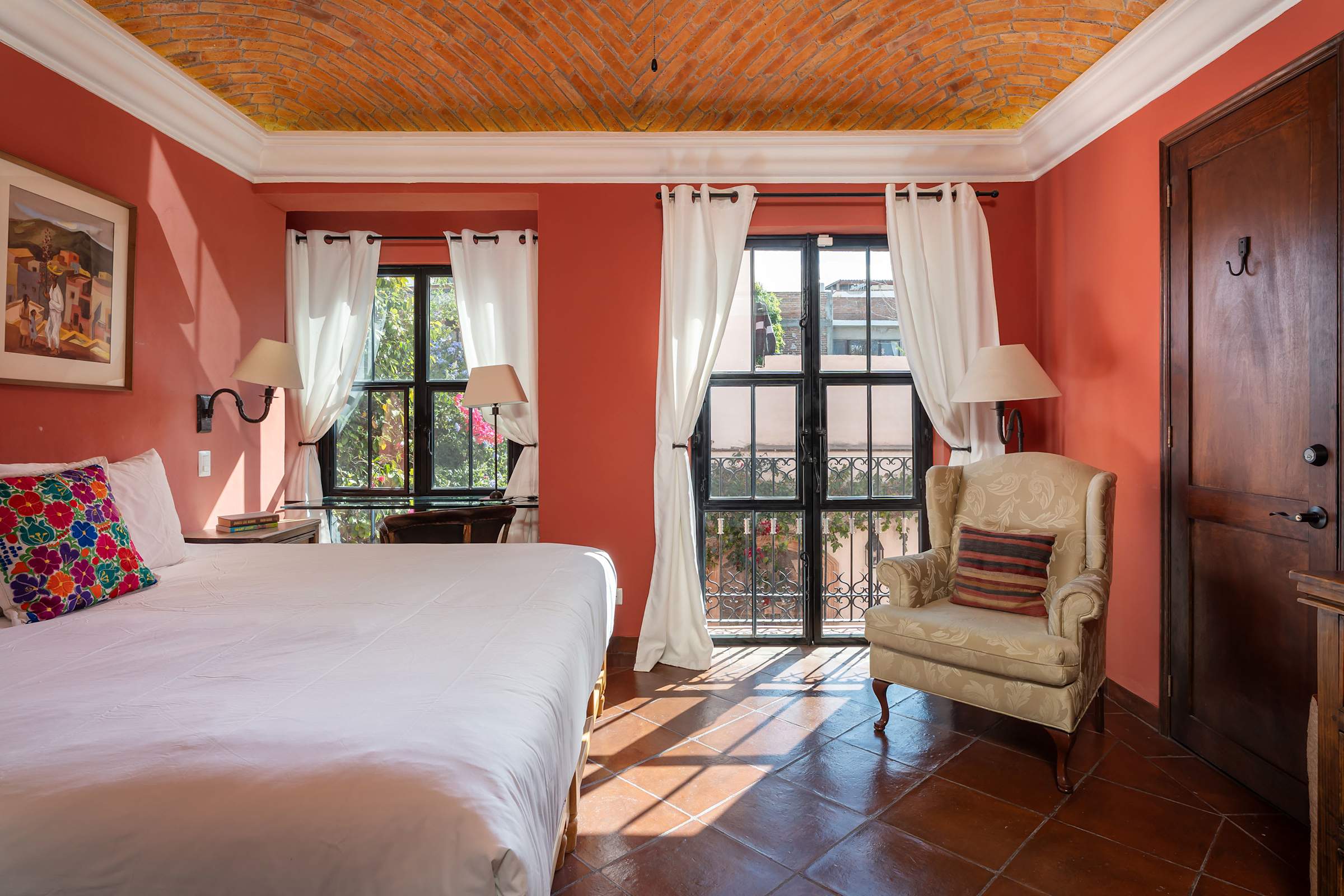 3BR Guadalupe Home with Rooftop & Elevator, Flat Walk to Centro 14