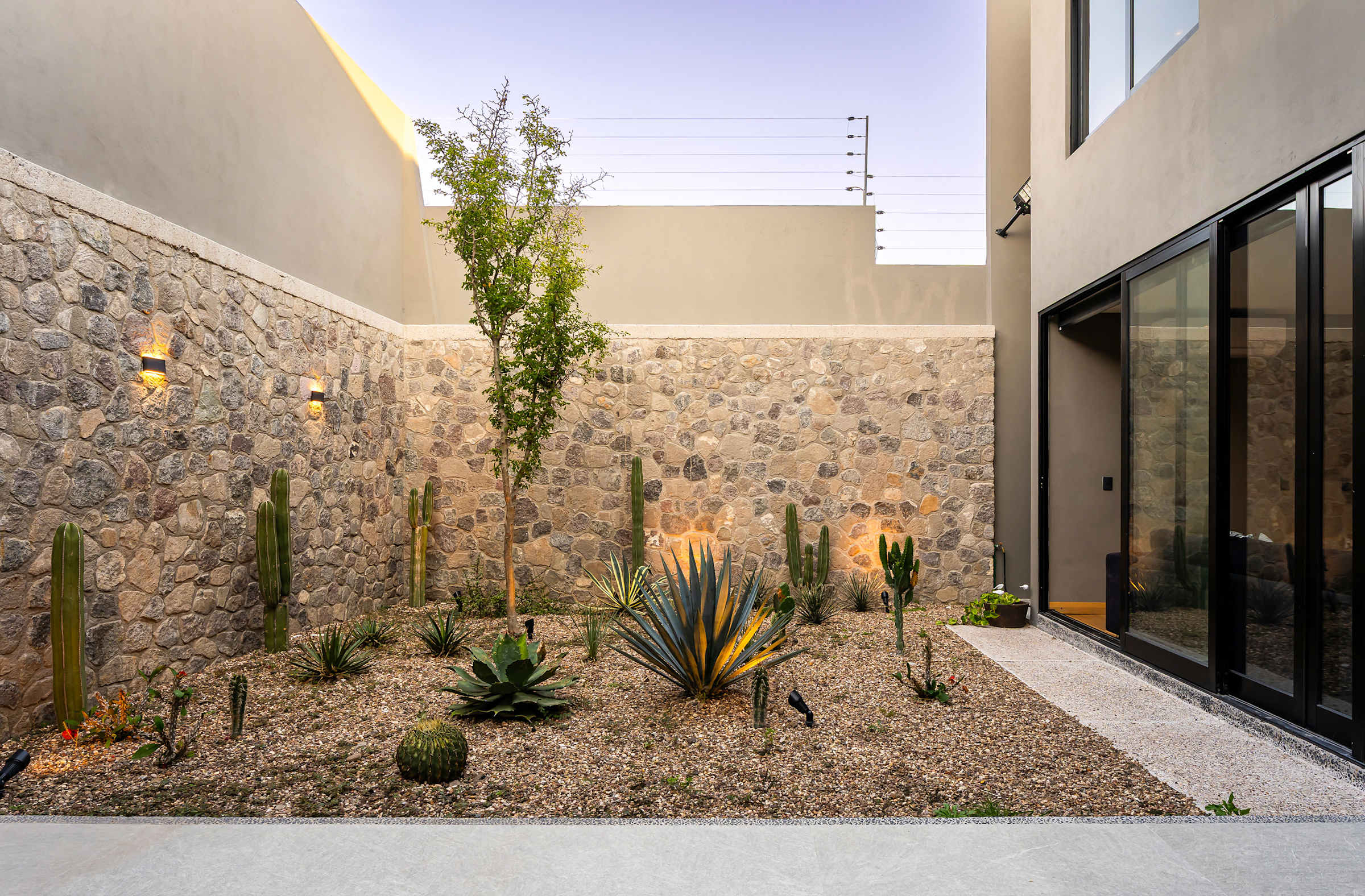 Casa Malanquín, Modern 4BR Home in Golf Community 15