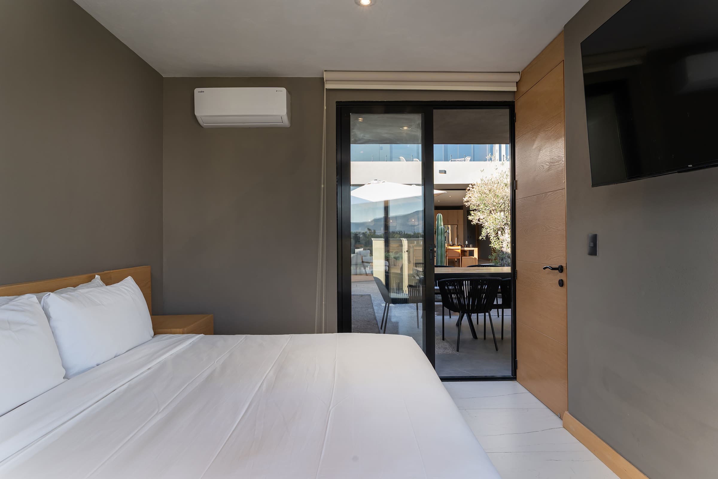 Casa Malanquín, Modern 4BR Home in Golf Community 34