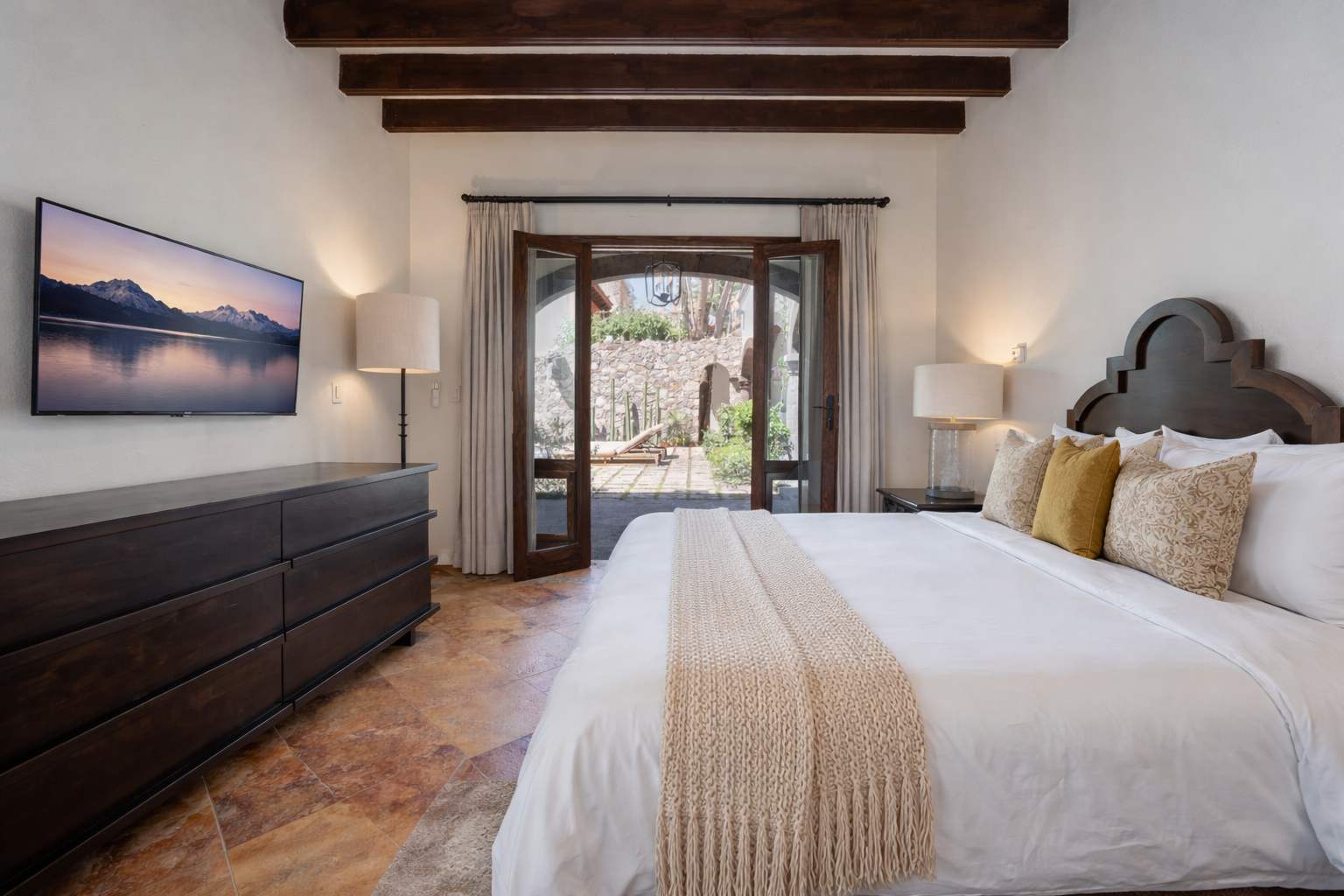 Casa Rose, 6BR Estate with Private Pool & Rooftop 19