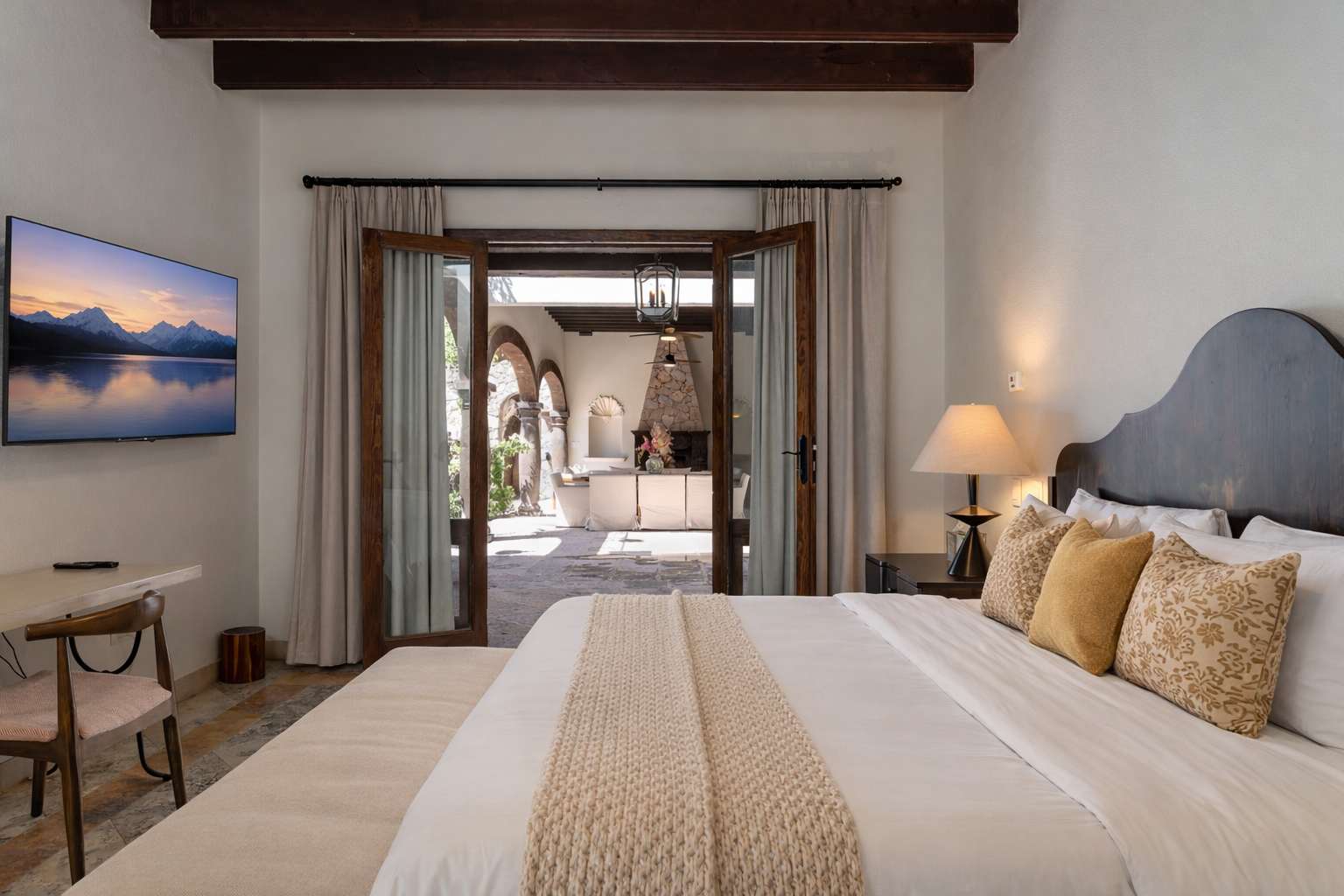Casa Rose, 6BR Estate with Private Pool & Rooftop 23