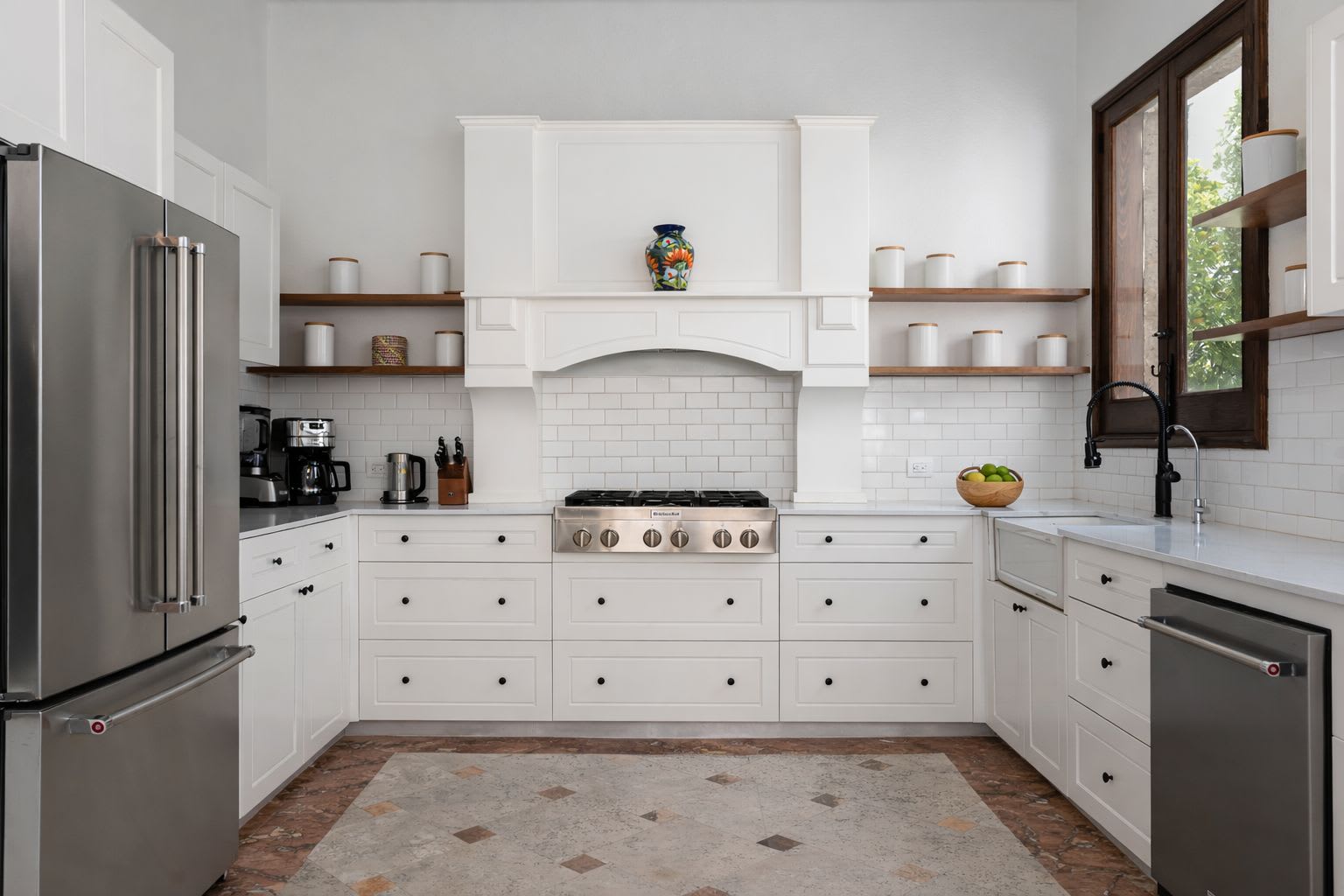 Casa Rose, 6BR Estate with Private Pool & Rooftop 11