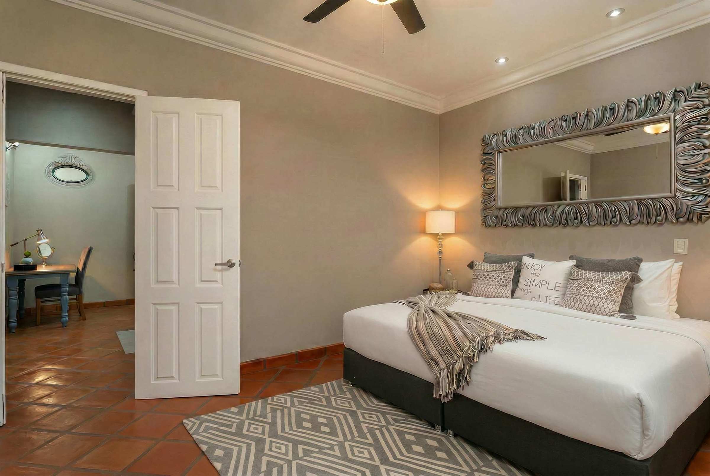 Casa Mimosa, 3BR Retreat with Rooftop & City Views 18
