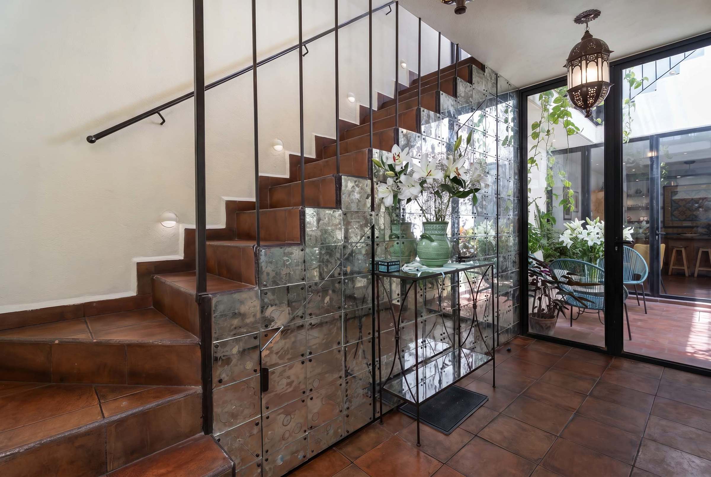Casa Laura, Architectural Gem w/ Rooftop Views 13